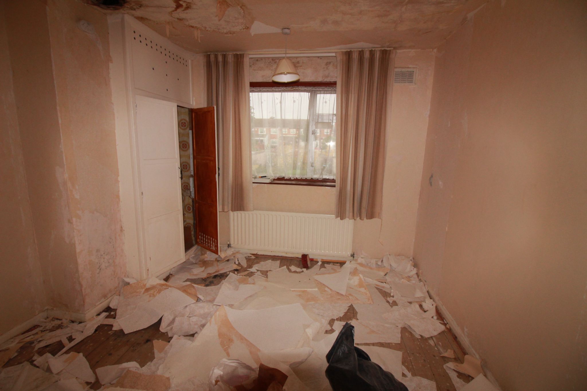 3 bedroom mid terraced house SSTC in Coventry - Photograph 8.