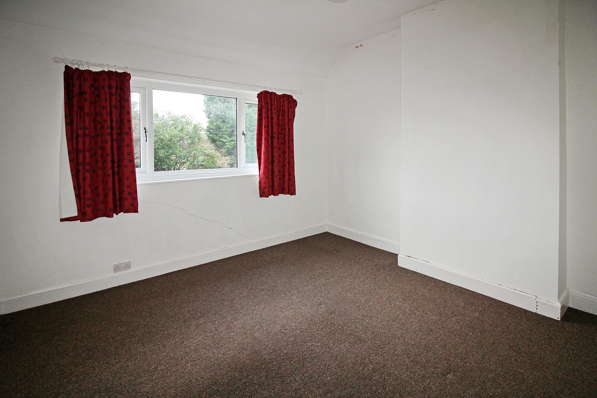 3 bedroom semi-detached house SSTC in Birmingham - Photograph 10.