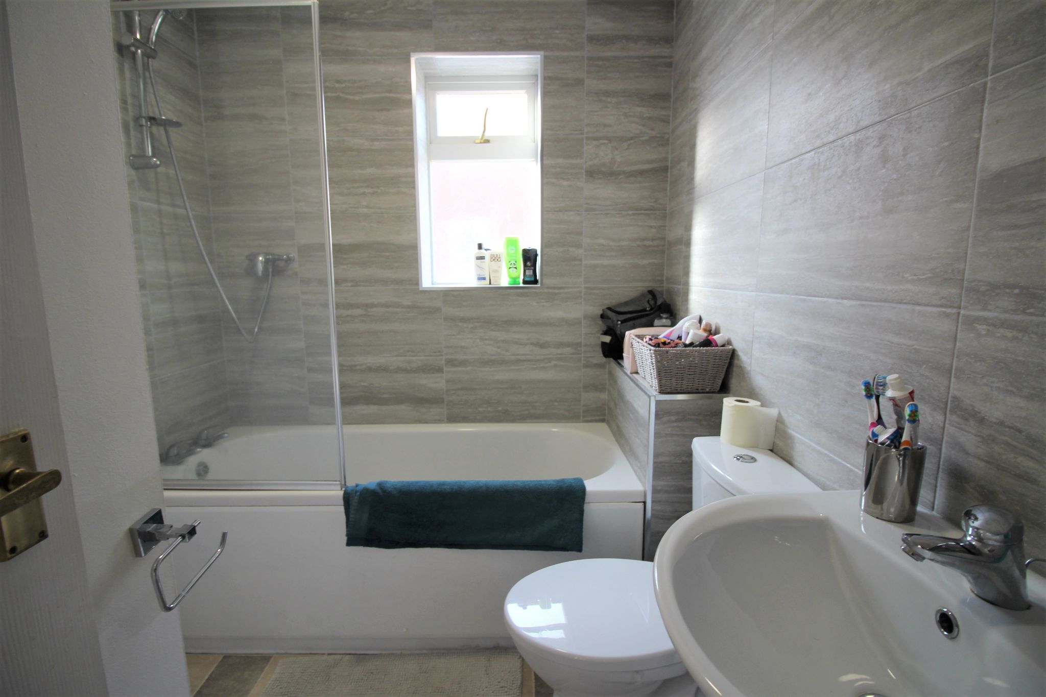 3 bedroom semi-detached house SSTC in Solihull - Photograph 7.