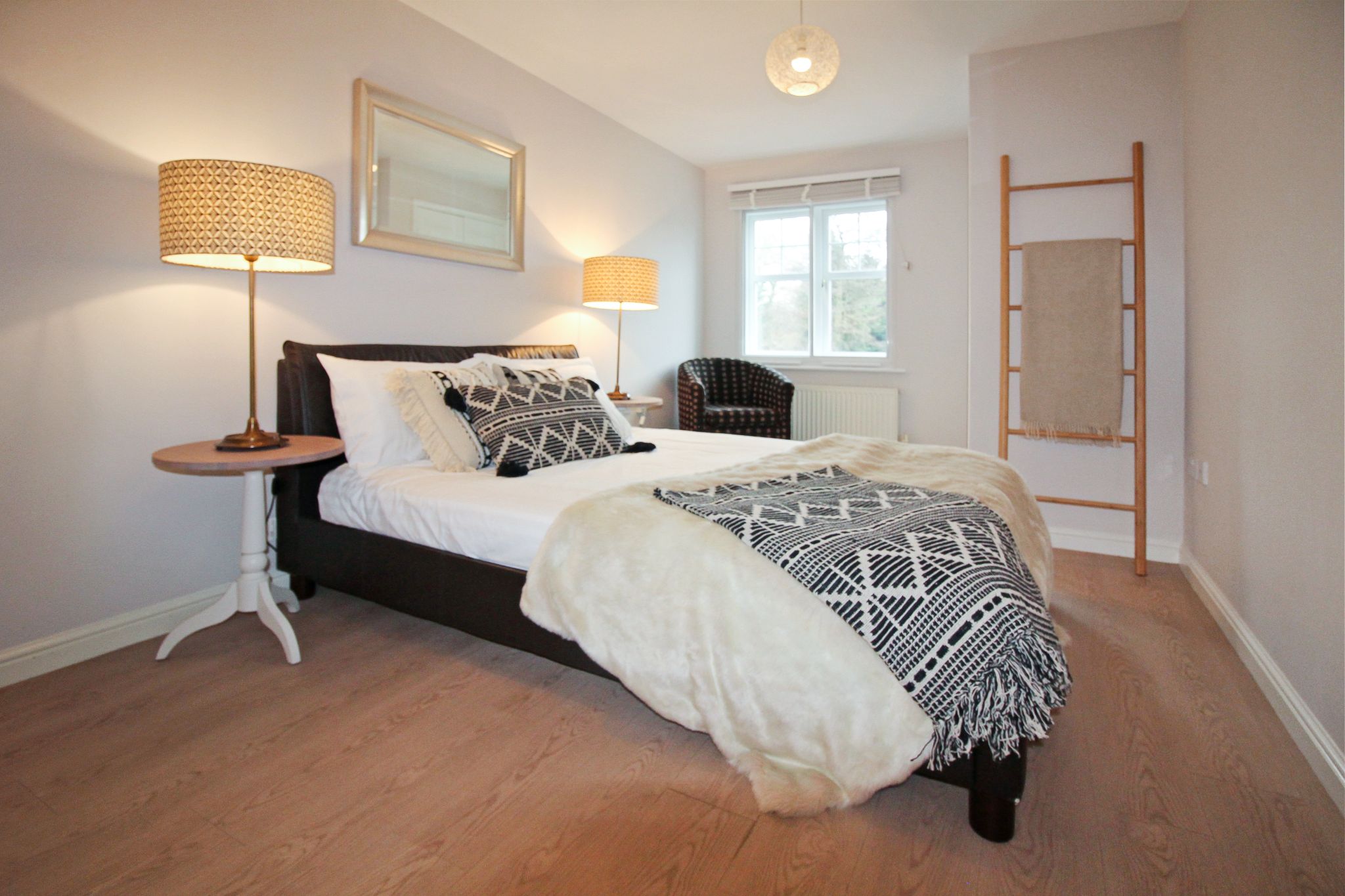 2 bedroom apartment flat/apartment SSTC in Solihull - Photograph 5.