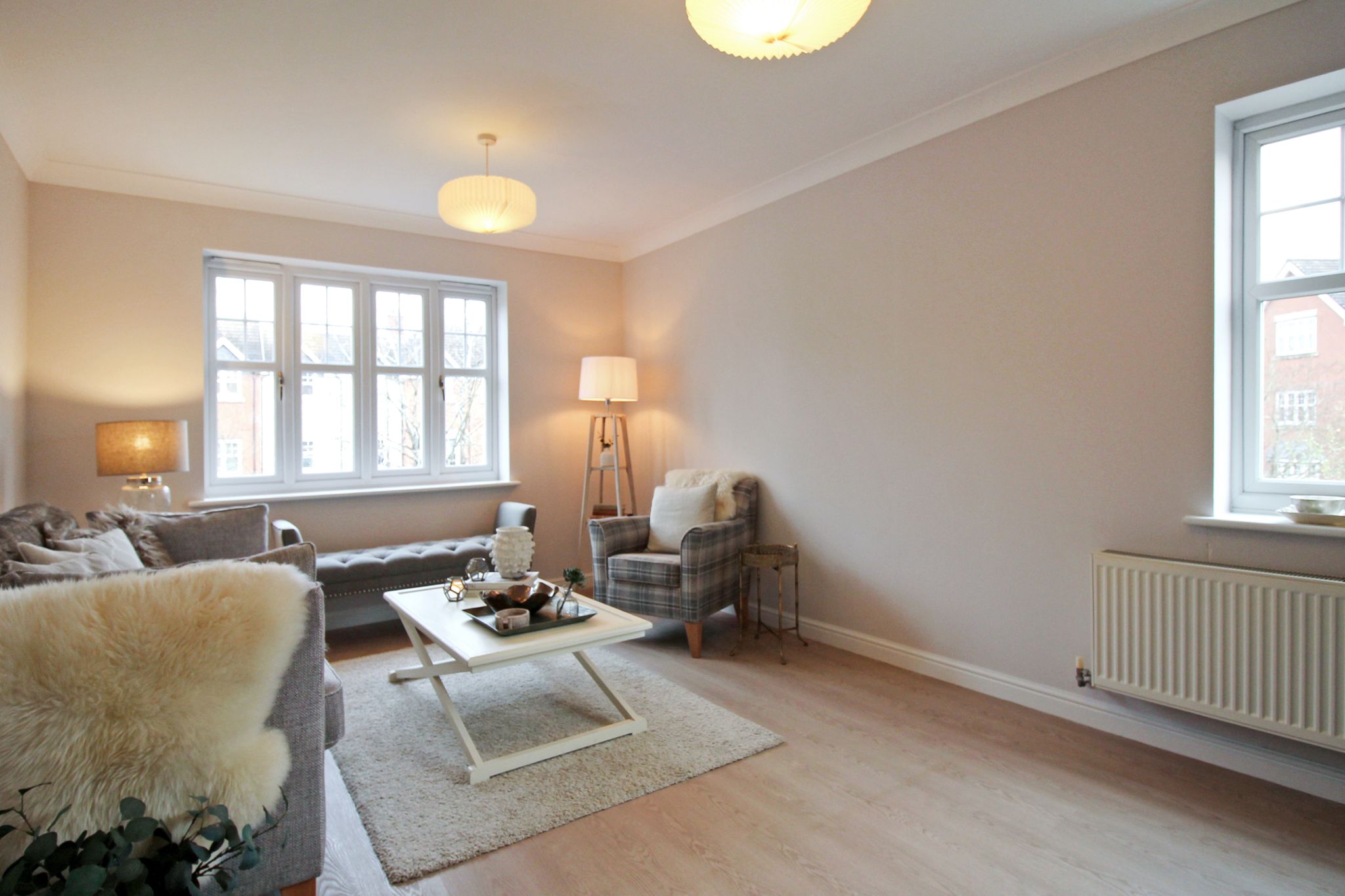 2 bedroom apartment flat/apartment SSTC in Solihull - Photograph 2.