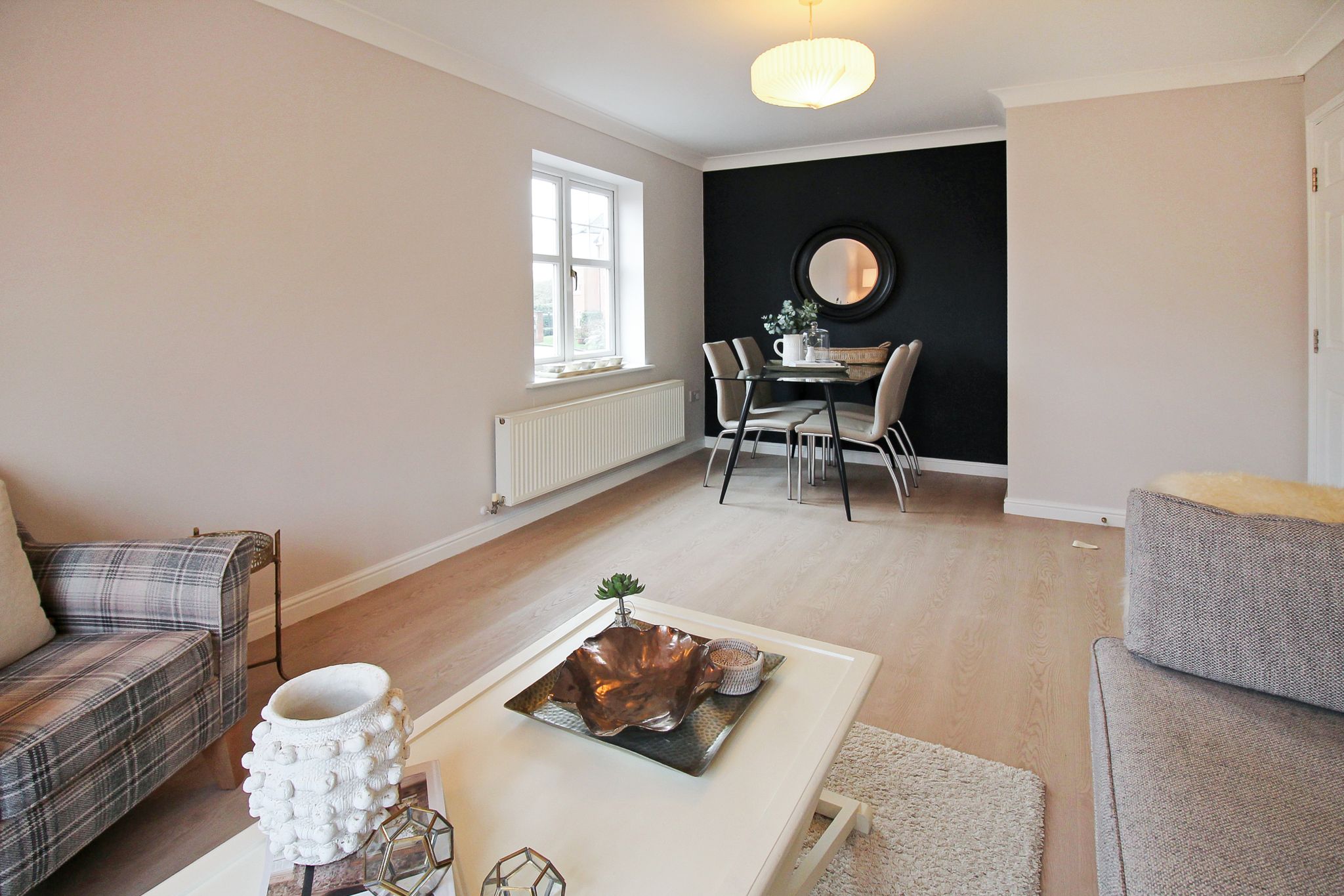 2 bedroom apartment flat/apartment SSTC in Solihull - Photograph 3.