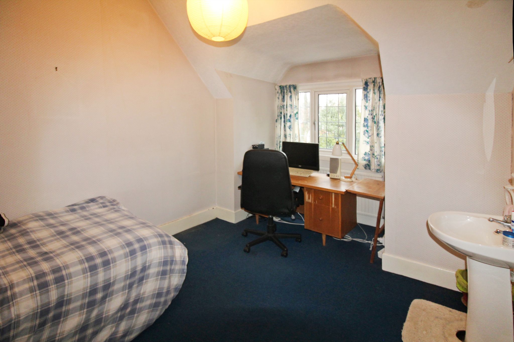 5 bedroom detached house SSTC in Solihull - Photograph 10.