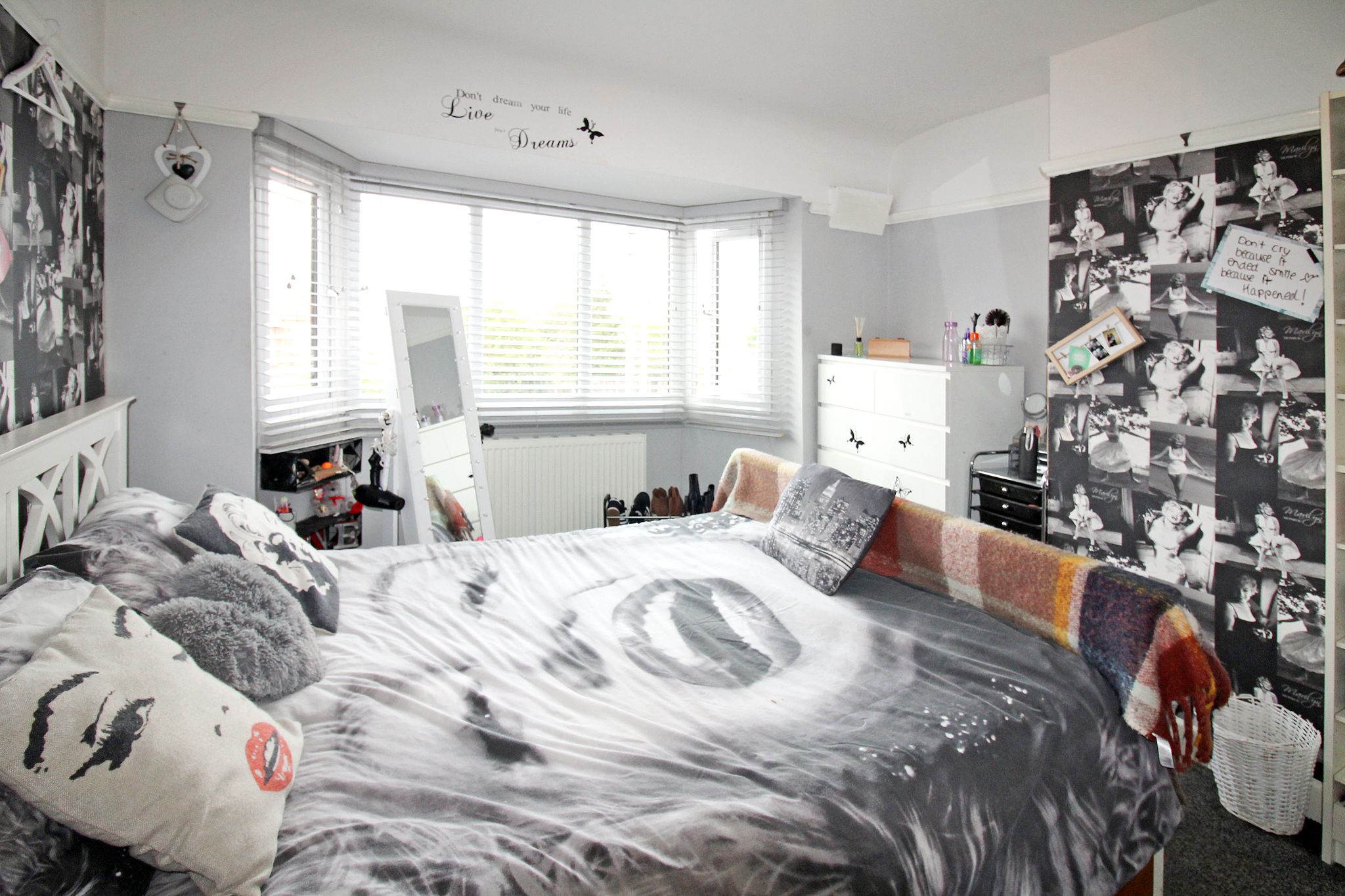 3 bedroom semi-detached house SSTC in Solihull - Photograph 11.