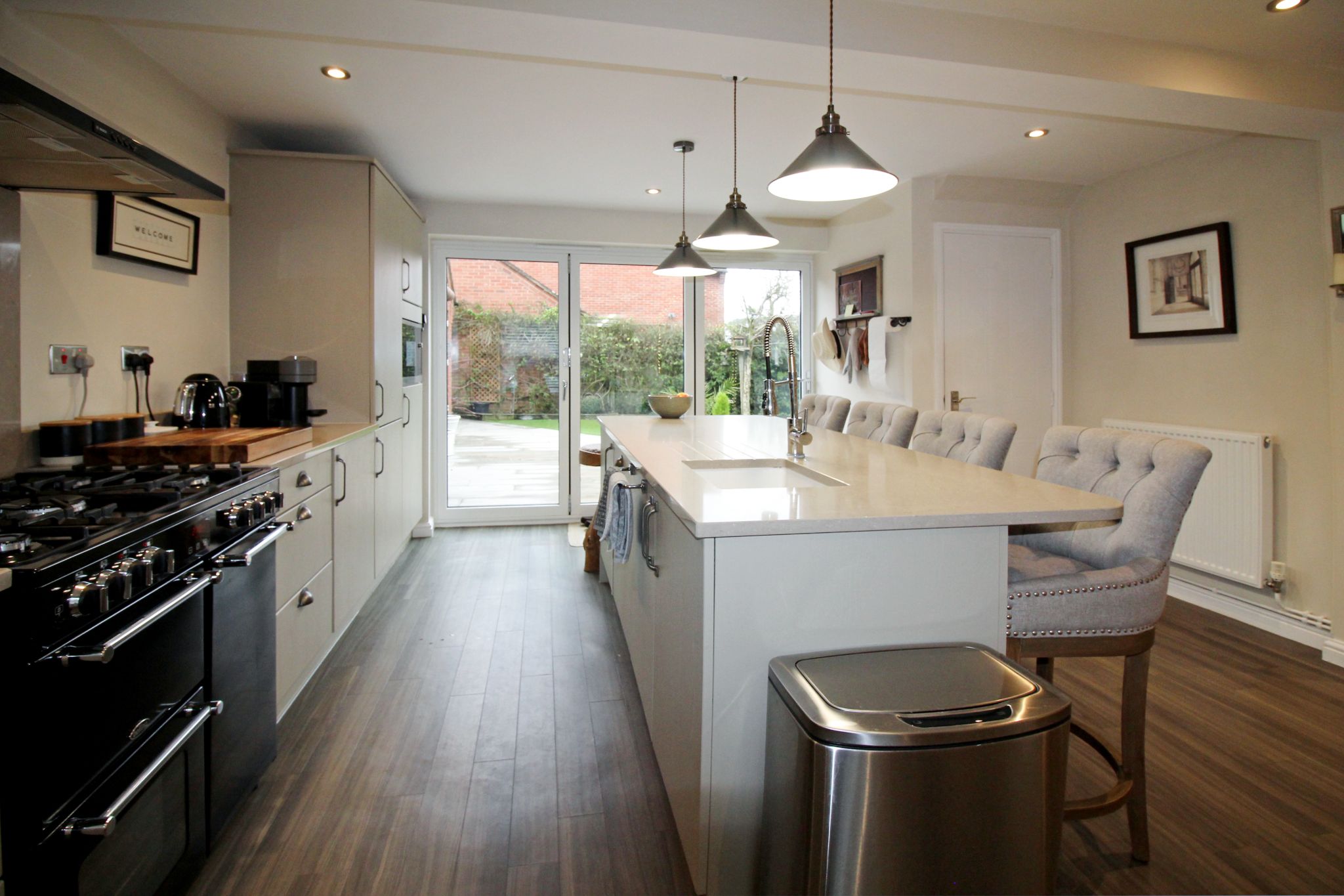 3 bedroom detached house SSTC in Solihull - Photograph 4.