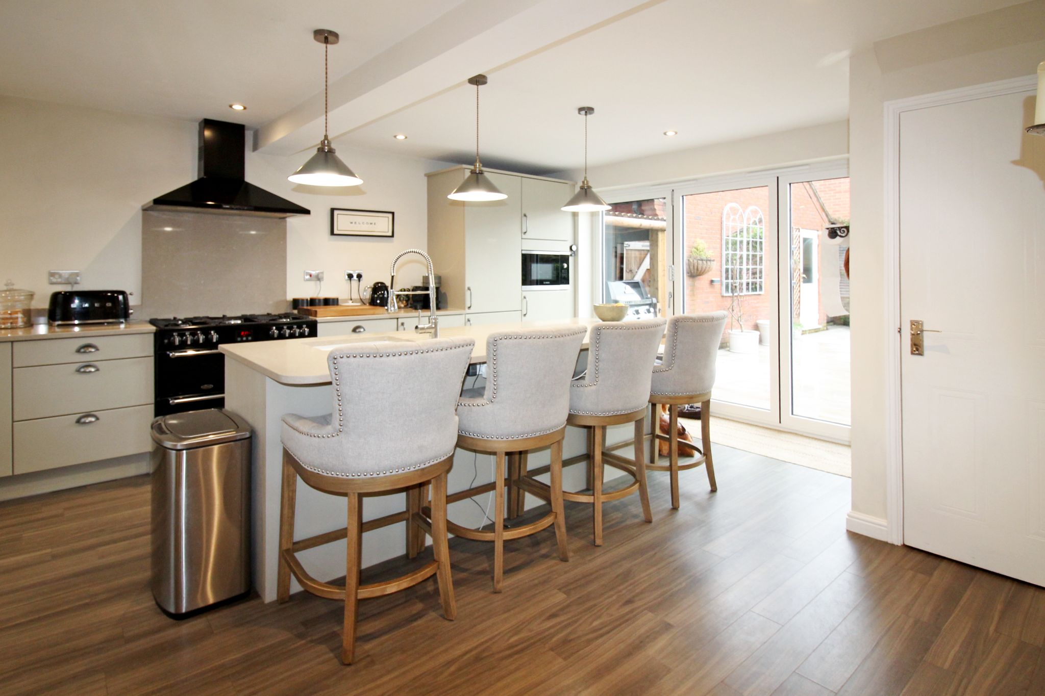 3 bedroom detached house SSTC in Solihull - Photograph 3.