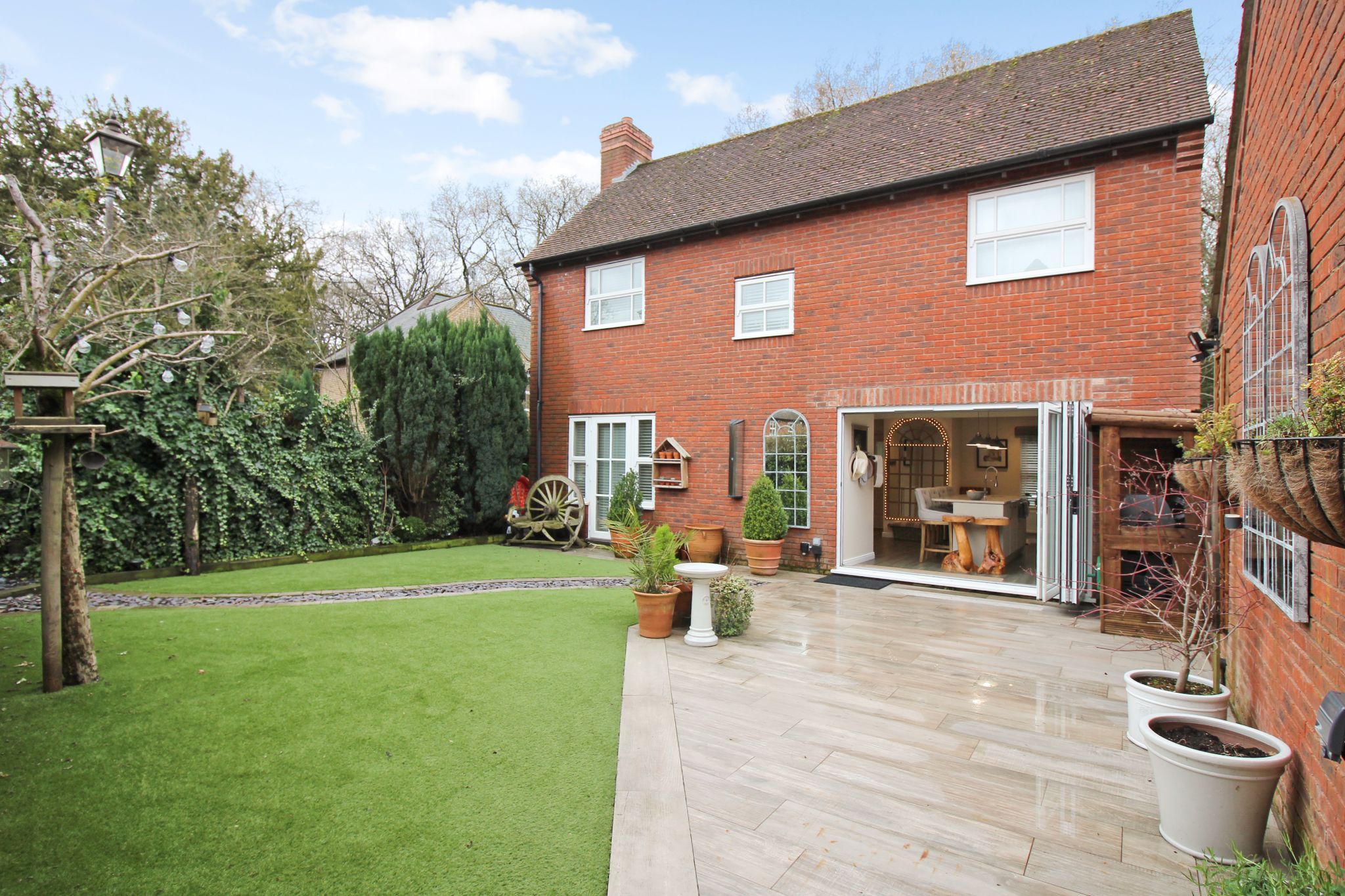 3 bedroom detached house SSTC in Solihull - Photograph 16.