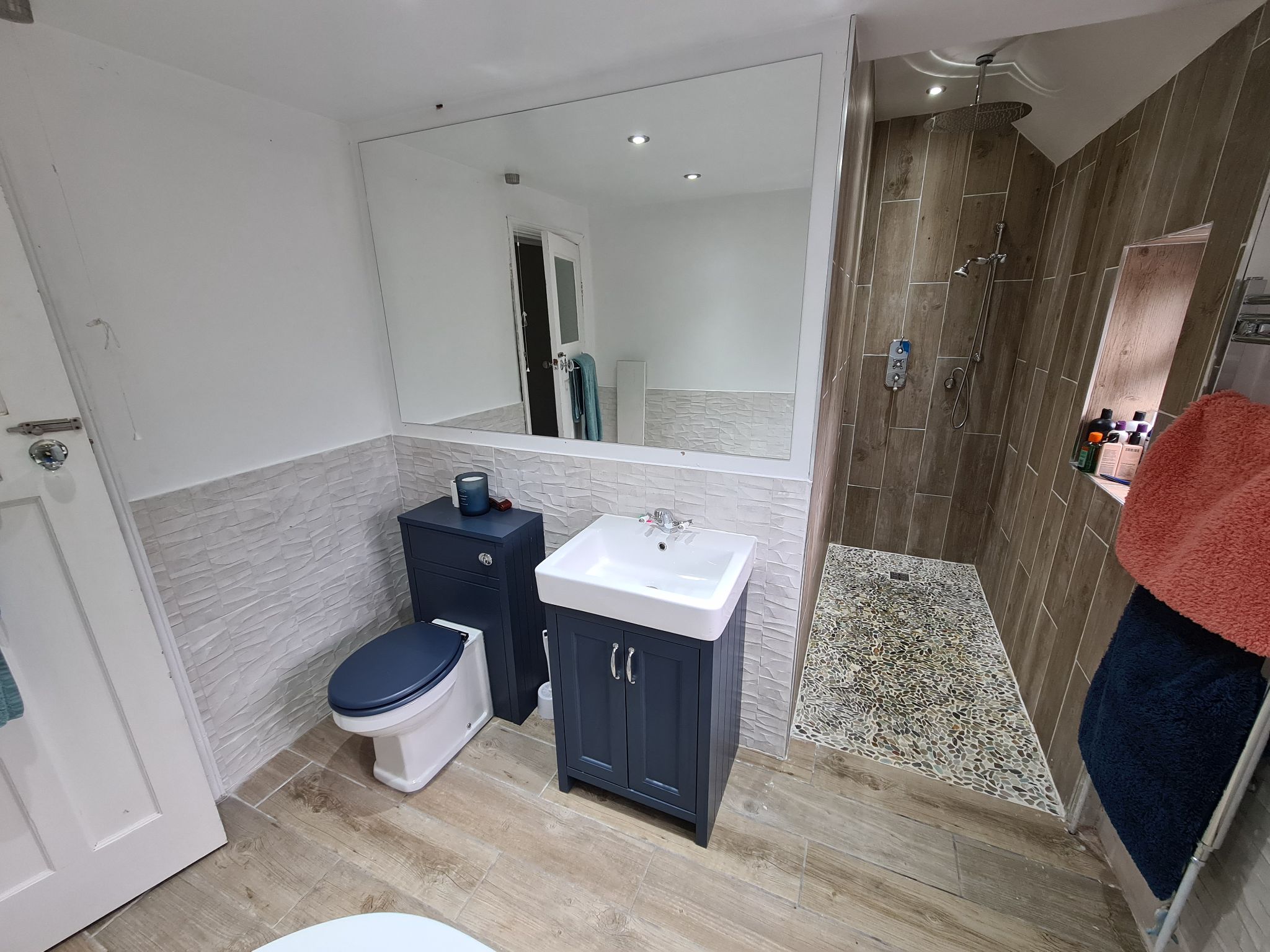 3 bedroom semi-detached house SSTC in Solihull - Photograph 13.