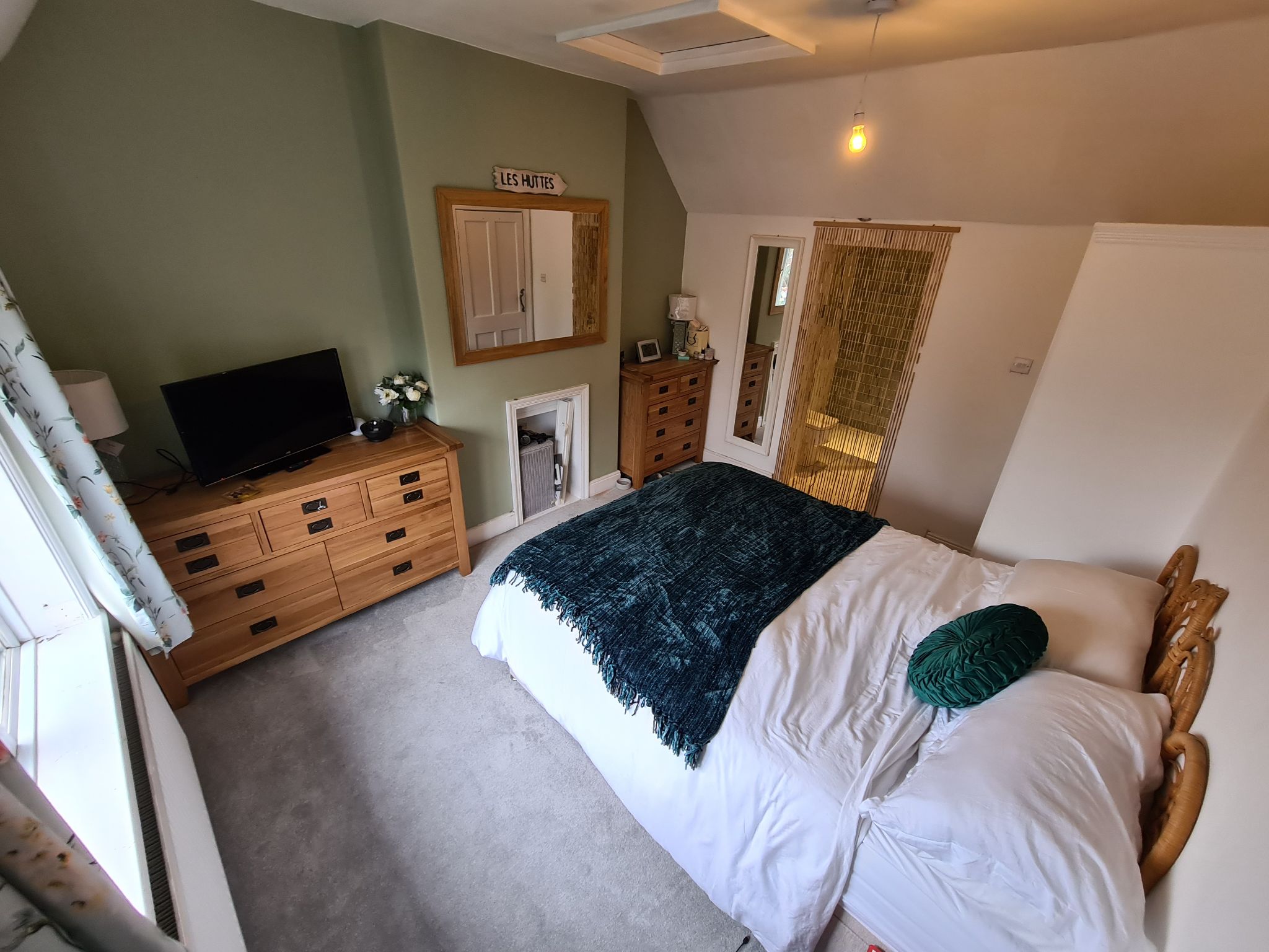 3 bedroom semi-detached house SSTC in Solihull - Photograph 9.