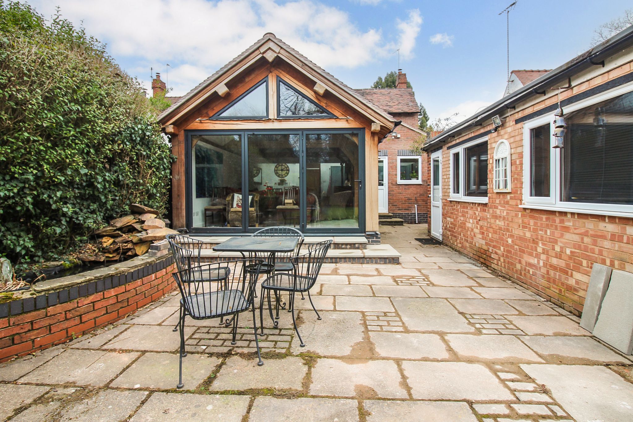 3 bedroom semi-detached house SSTC in Solihull - Photograph 5.