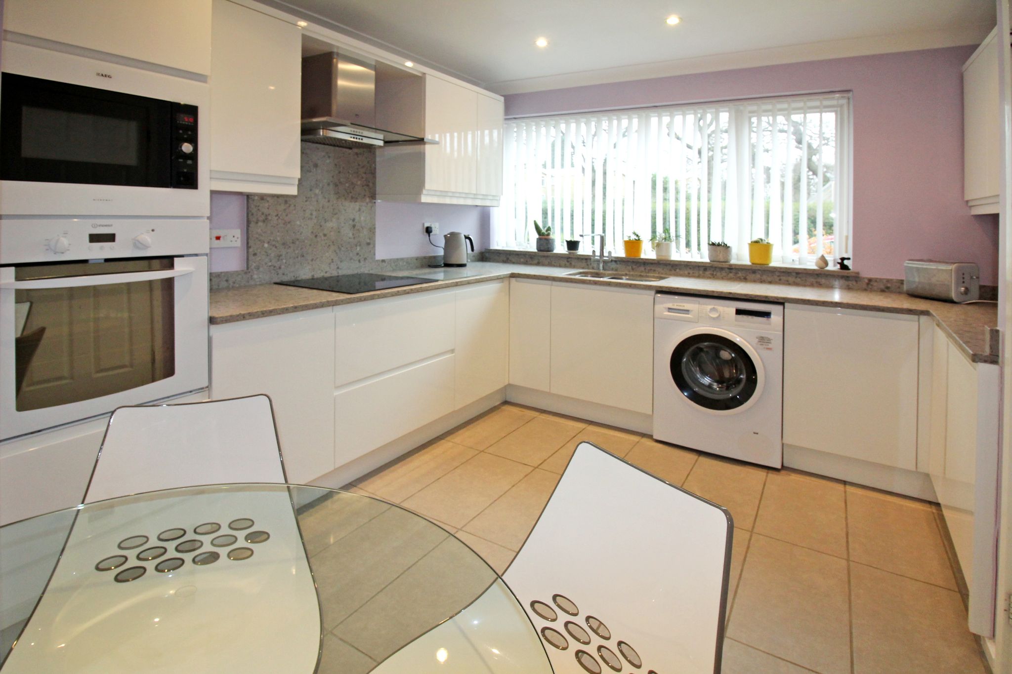 3 bedroom detached house SSTC in Solihull - Photograph 2.