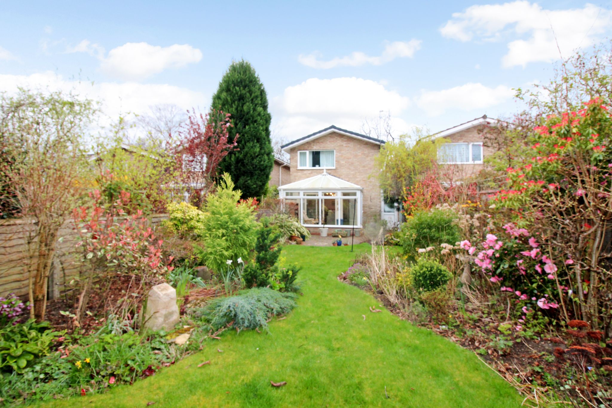 3 bedroom detached house SSTC in Solihull - Photograph 11.