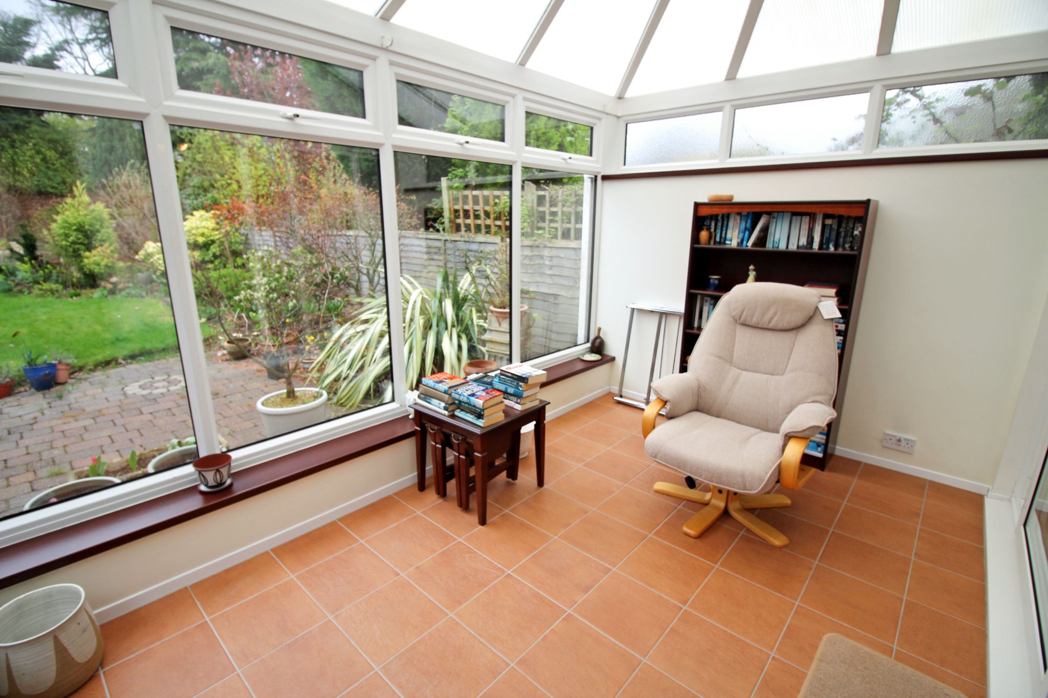 3 bedroom detached house SSTC in Solihull - Photograph 5.