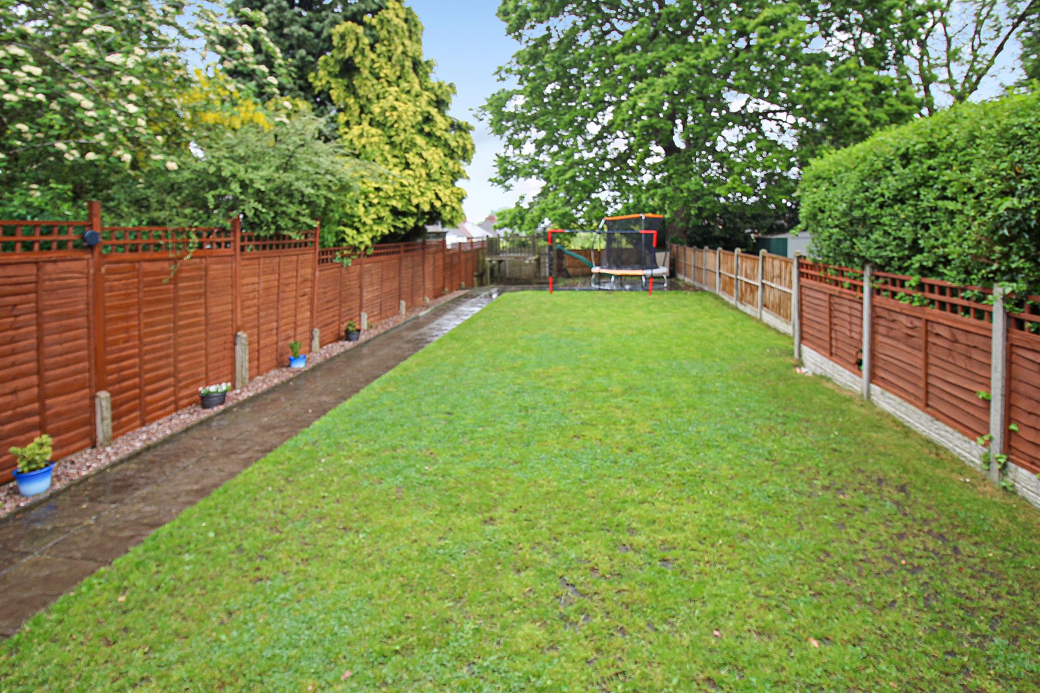3 bedroom semi-detached house SSTC in Solihull - Photograph 7.