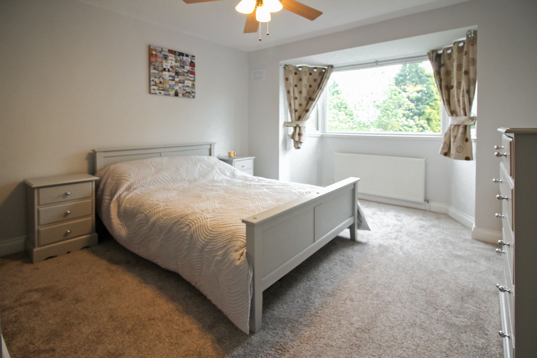 3 bedroom semi-detached house SSTC in Solihull - Photograph 11.
