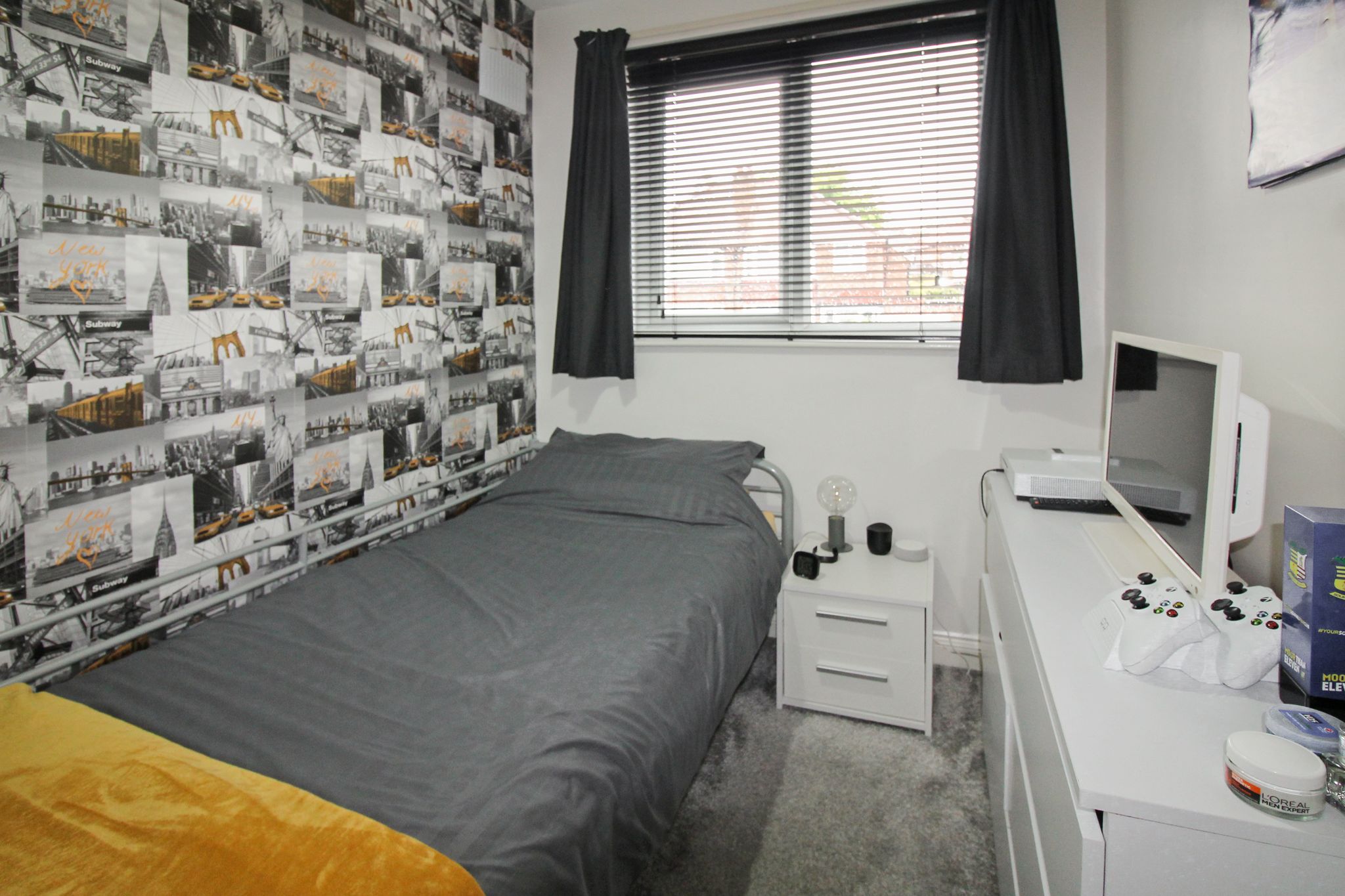 3 bedroom semi-detached house SSTC in Solihull - Photograph 14.