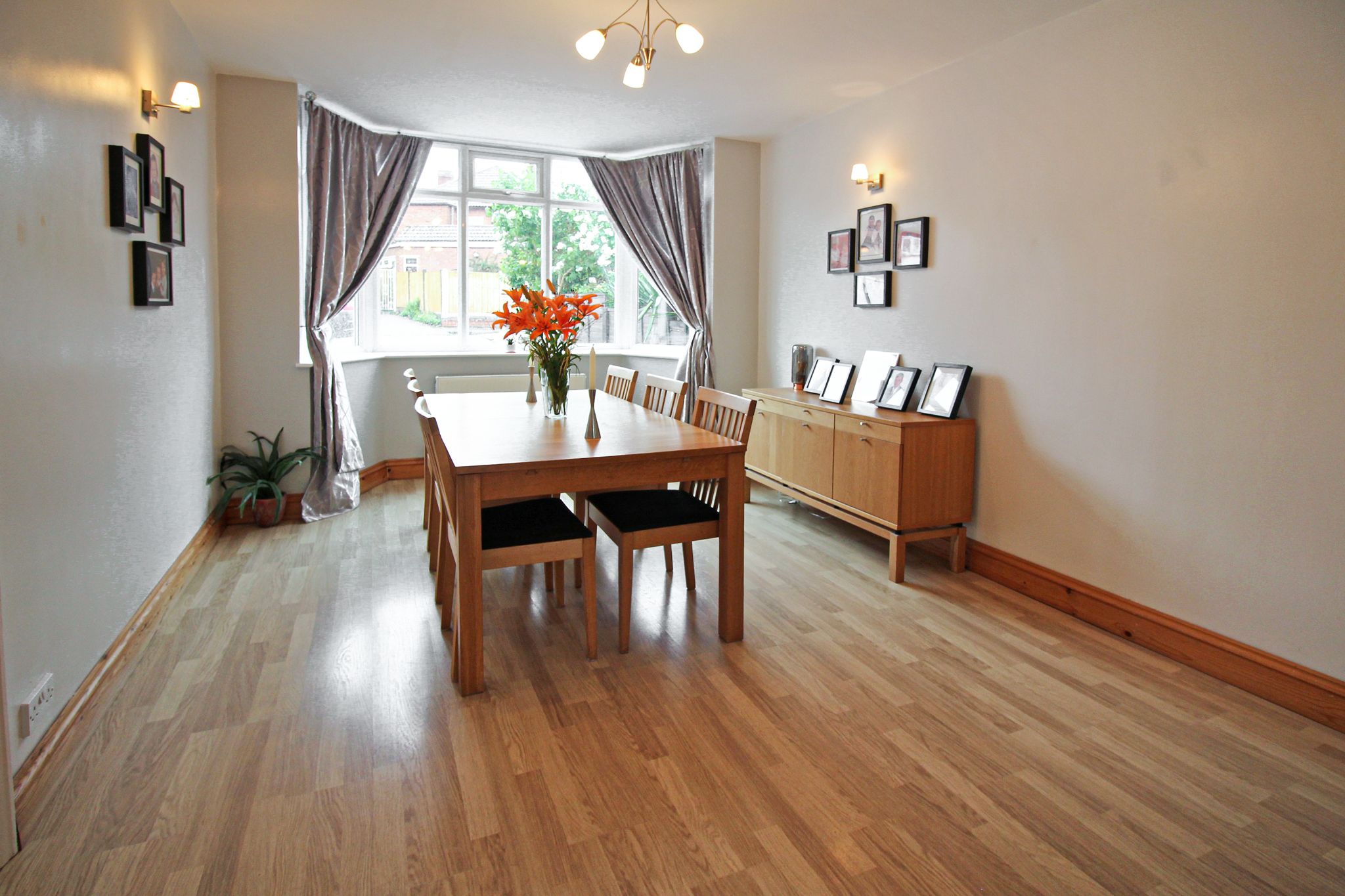 3 bedroom semi-detached house SSTC in Solihull - Photograph 6.