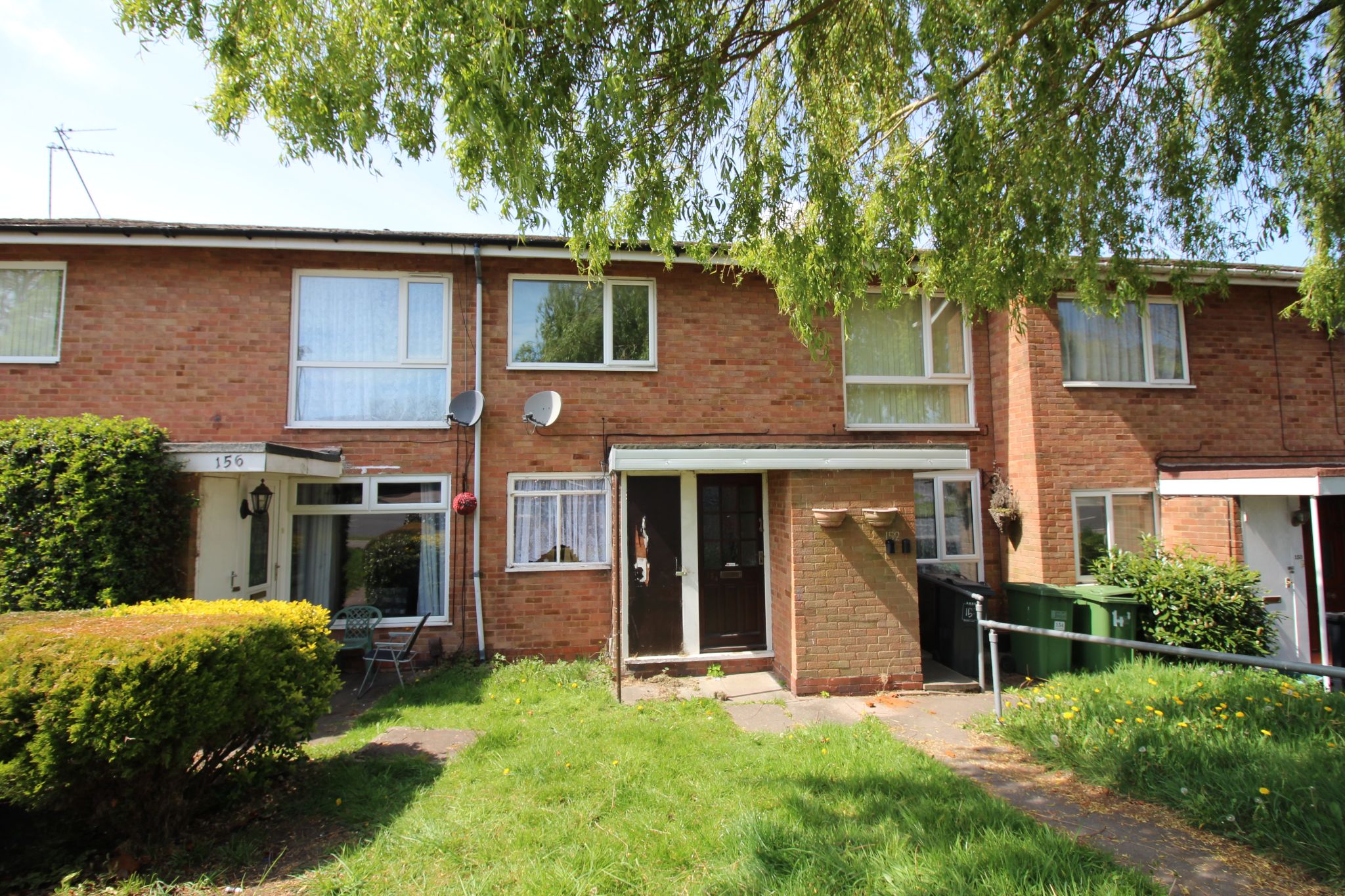 2 bedroom apartment flat/apartment SSTC in Solihull - Photograph 1.