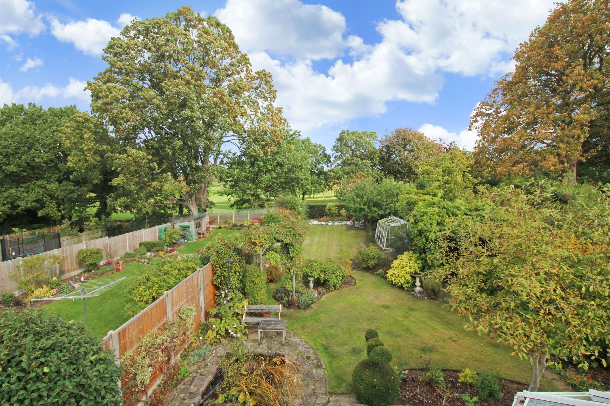 4 bedroom detached house SSTC in Solihull - Photograph 2.