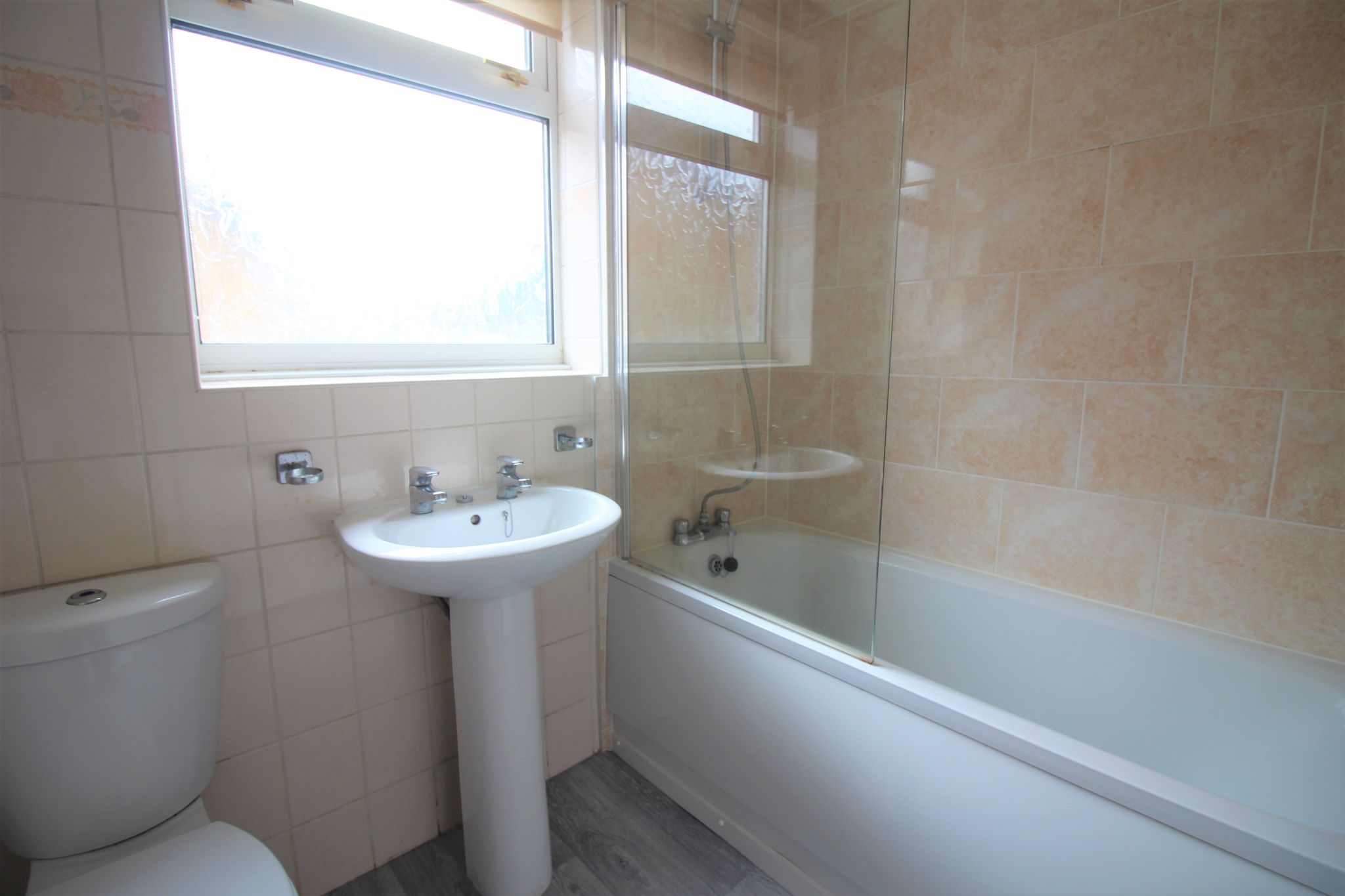 2 bedroom apartment flat/apartment SSTC in Birmingham - Photograph 6.