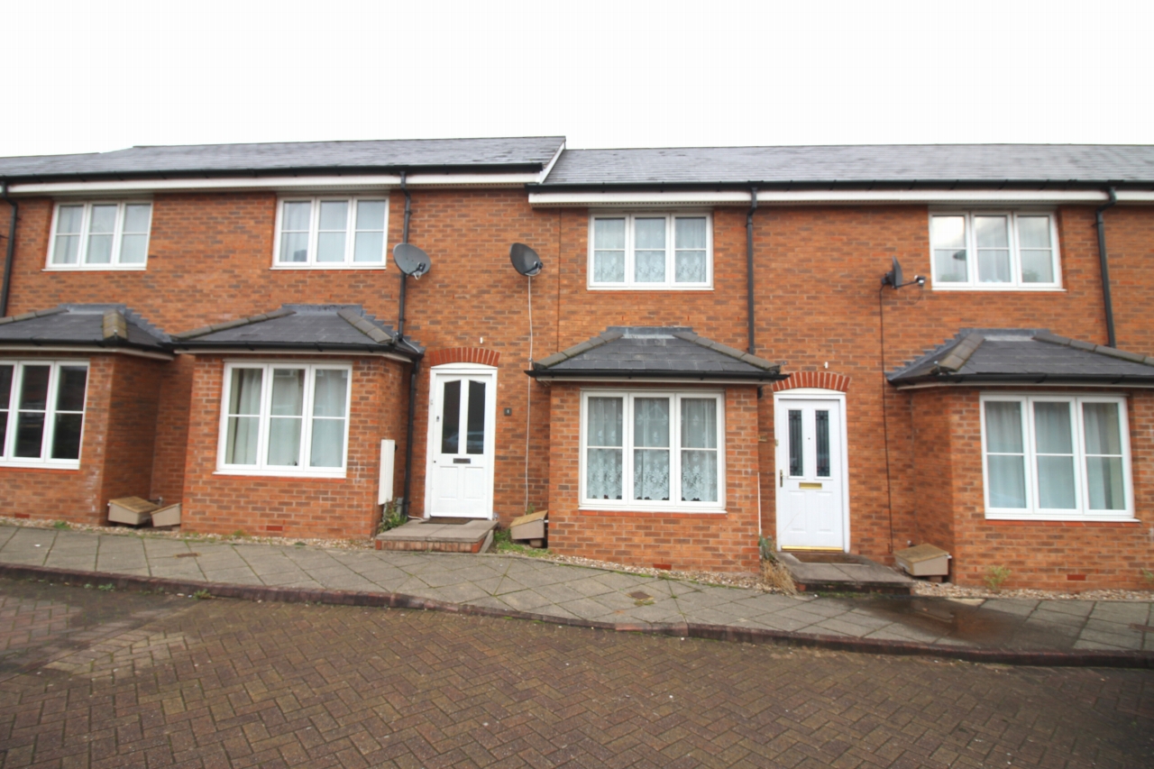 2 bedroom mid terraced house SSTC in Birmingham - Main Image.