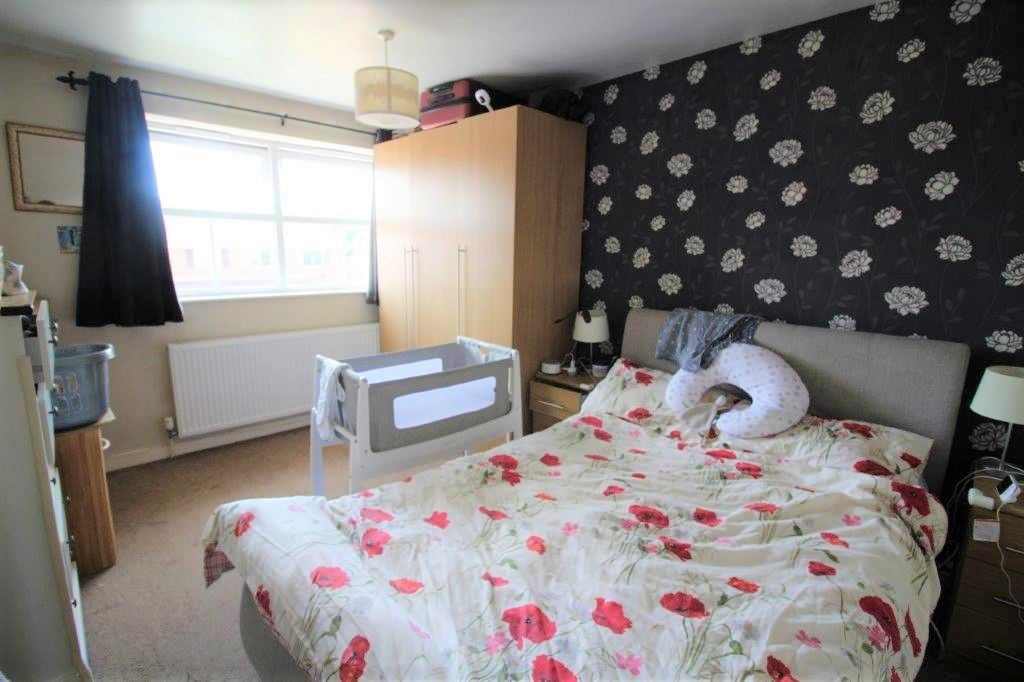 3 bedroom semi-detached house SSTC in Birmingham - Photograph 5.