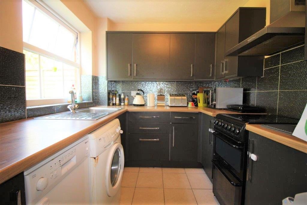 3 bedroom semi-detached house SSTC in Birmingham - Photograph 2.