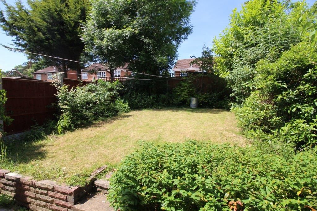 3 bedroom semi-detached house SSTC in Birmingham - Photograph 4.