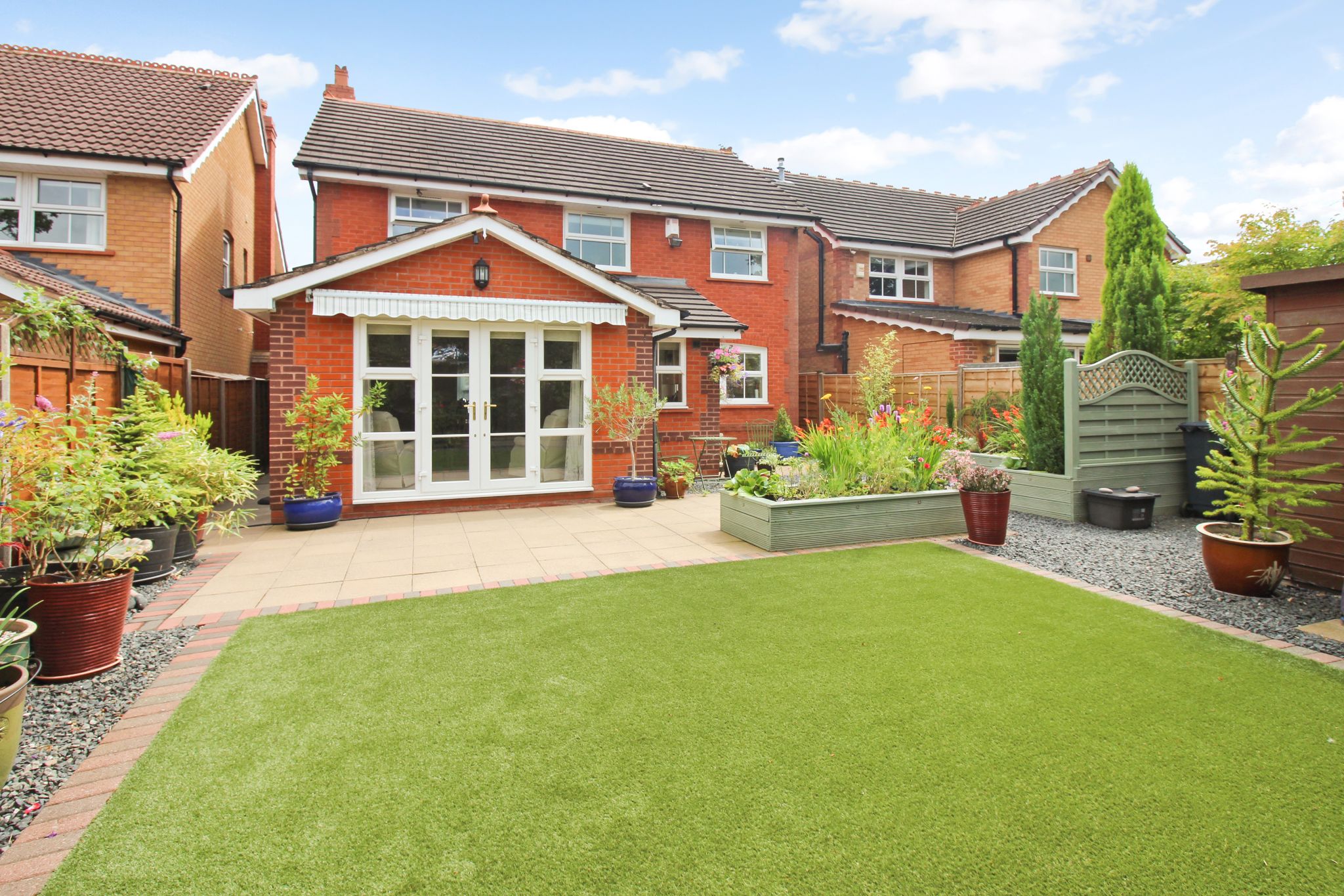 4 bedroom detached house SSTC in Solihull - Photograph 16.