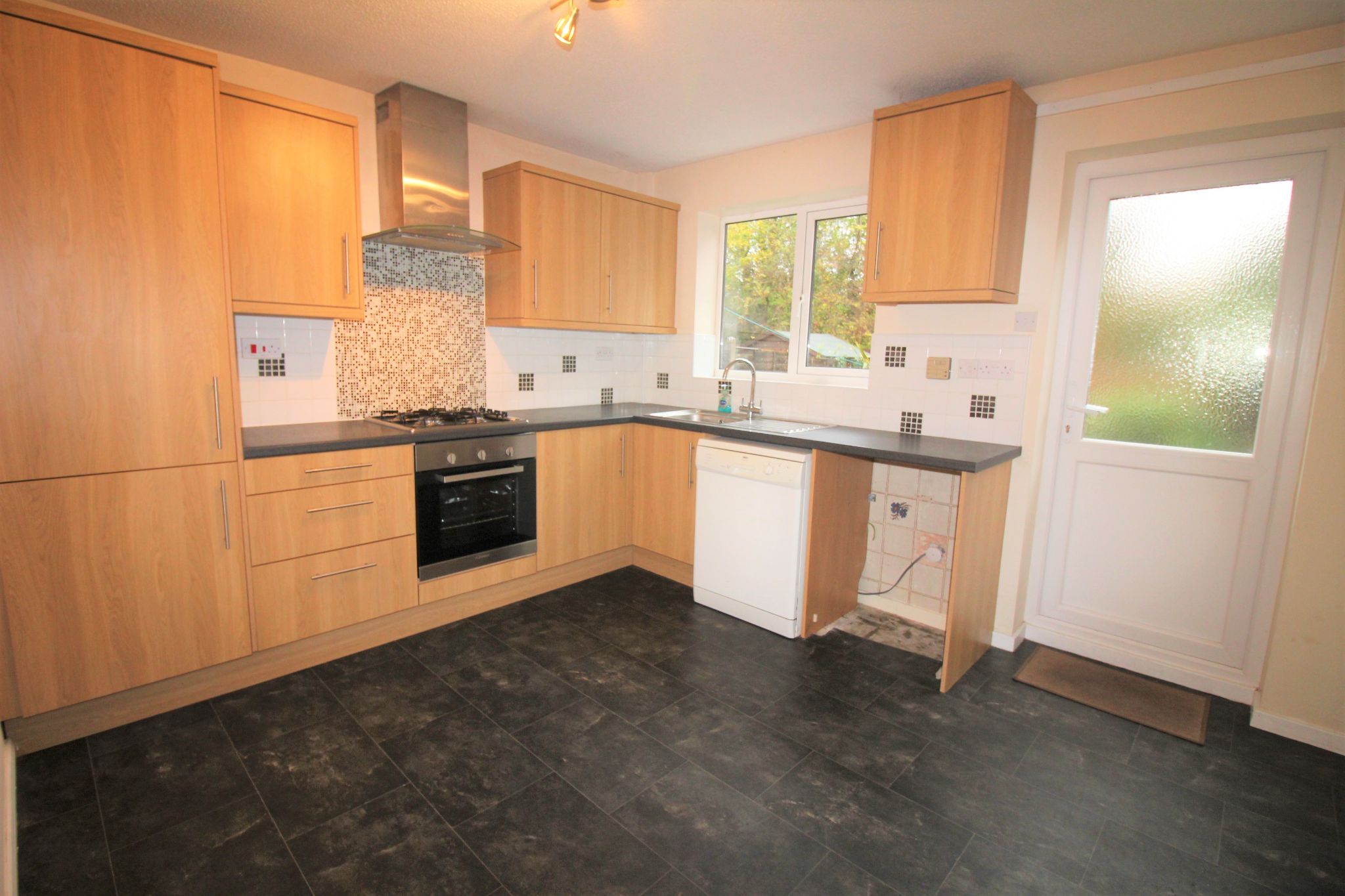 2 bedroom semi-detached house SSTC in Solihull - Photograph 4.