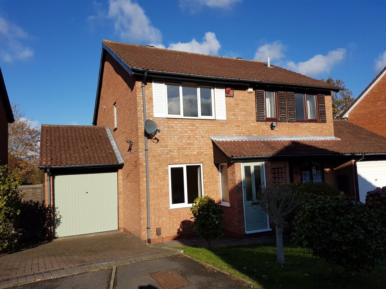 2 bedroom semi-detached house SSTC in Solihull - Photograph 1.