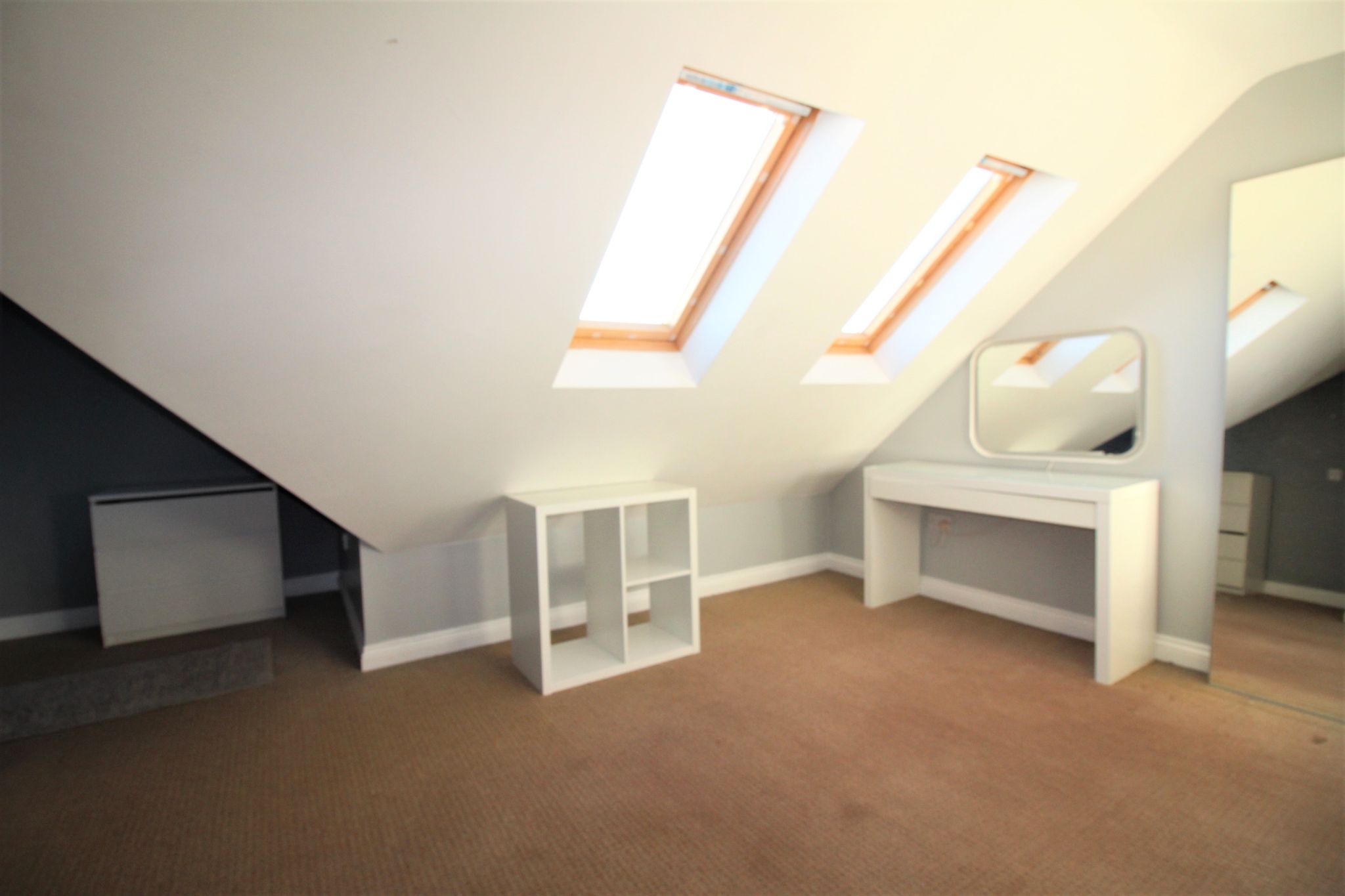 4 bedroom semi-detached house SSTC in Solihull - Photograph 15.
