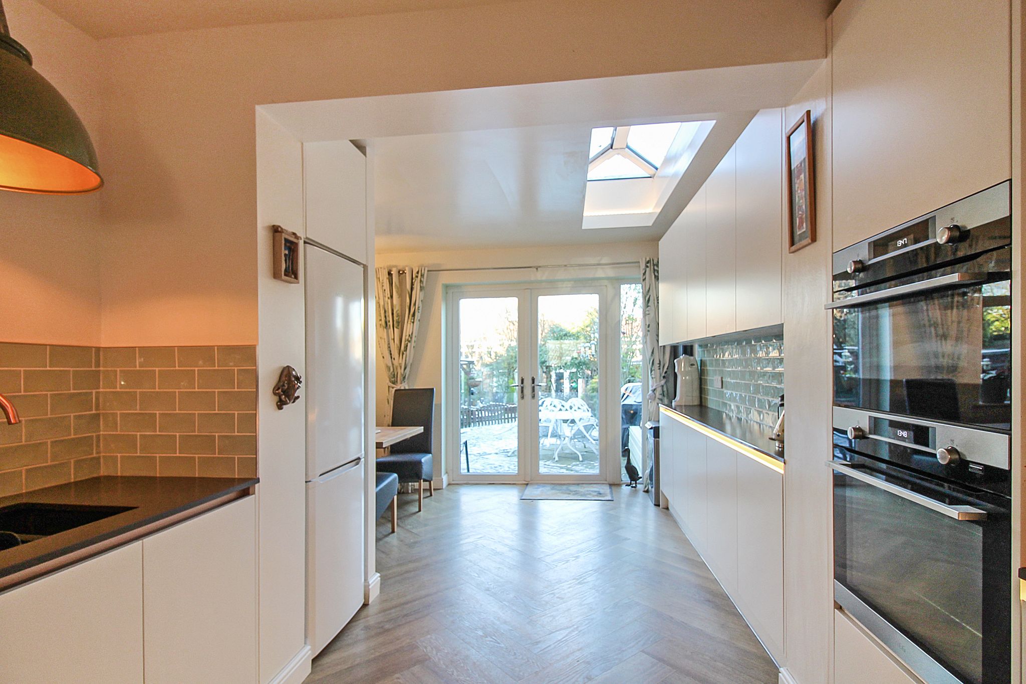 4 bedroom semi-detached house SSTC in Solihull - Photograph 5.