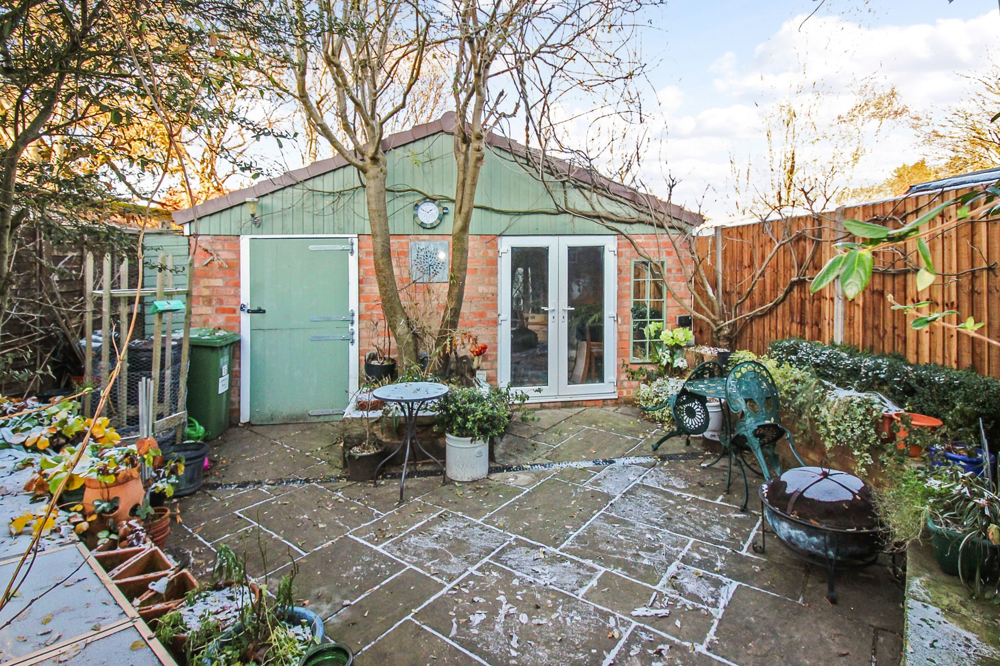4 bedroom semi-detached house SSTC in Solihull - Photograph 18.