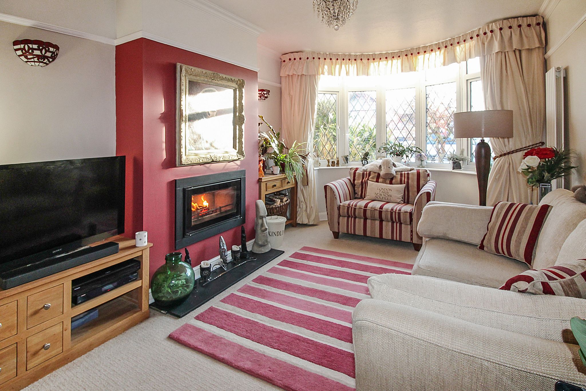 4 bedroom semi-detached house SSTC in Solihull - Photograph 3.