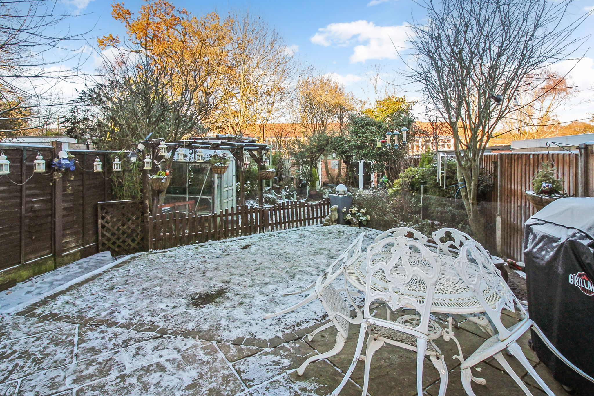 4 bedroom semi-detached house SSTC in Solihull - Photograph 8.