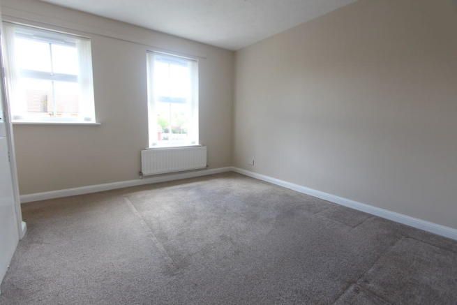 2 bedroom mid terraced house To Let in Solihull - Photograph 6.