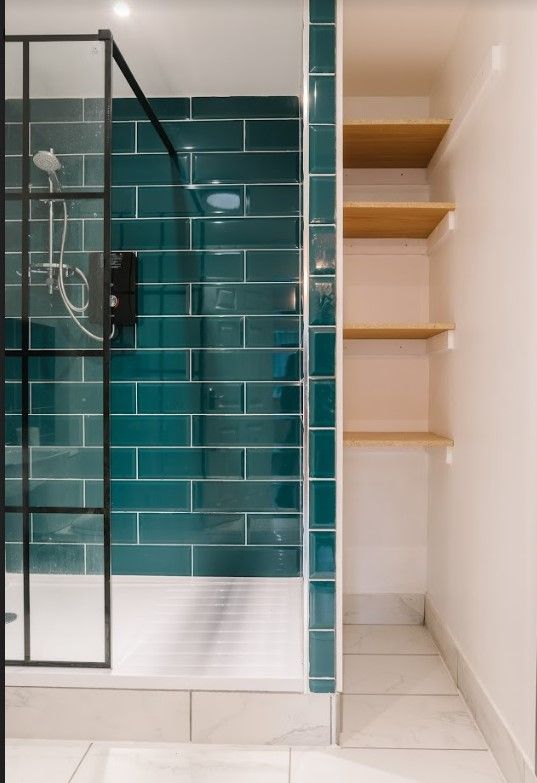 5 bedroom detached house SSTC in Solihull - Photograph 20.