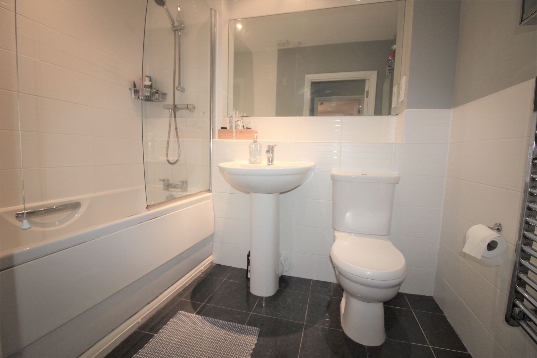 1 bedroom apartment flat/apartment For Sale in Solihull - Photograph 6.