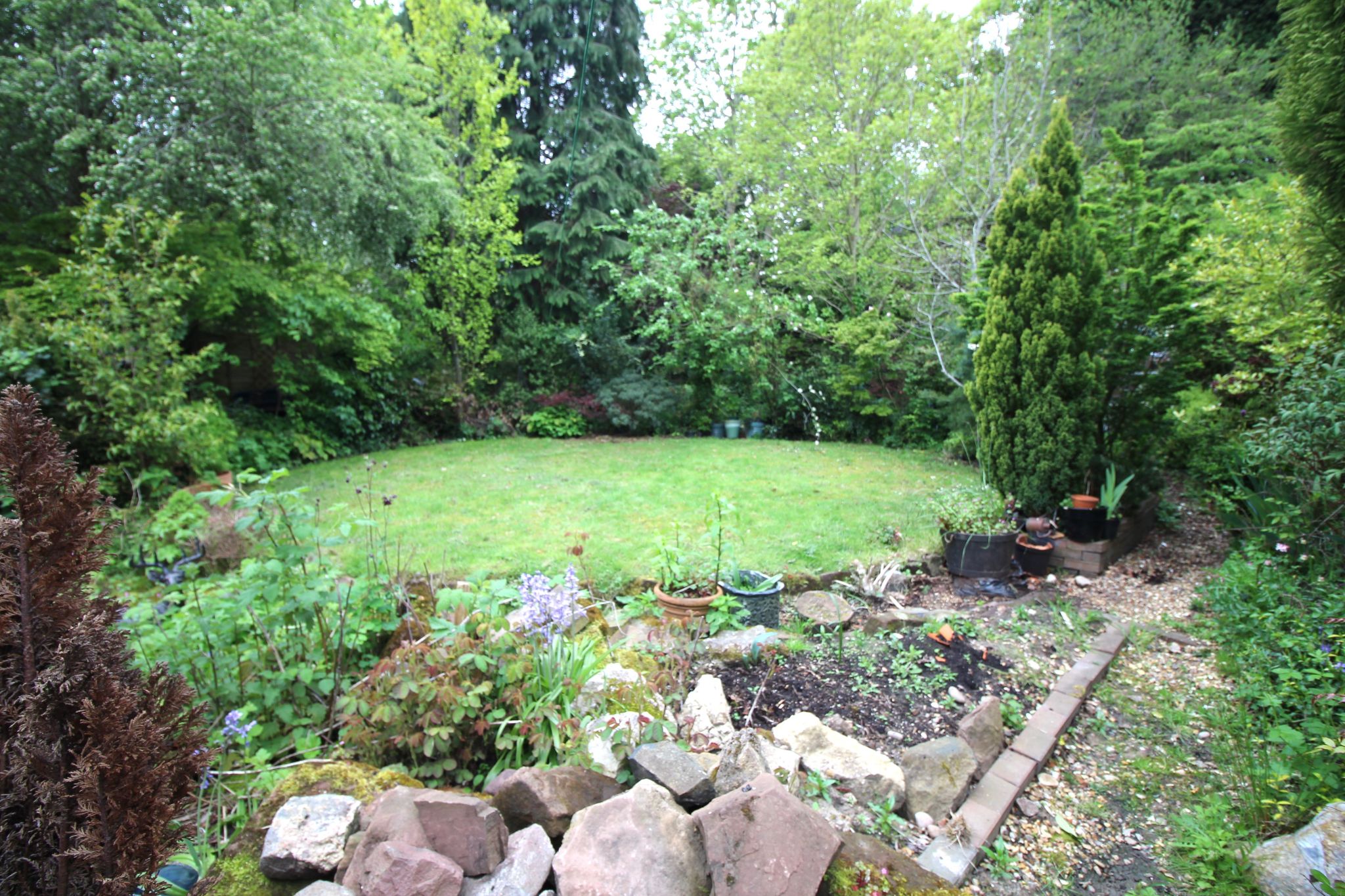 4 bedroom semi-detached bungalow SSTC in Solihull - Photograph 2.