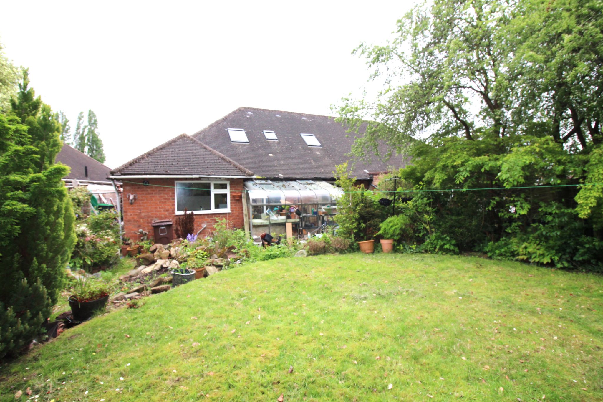 4 bedroom semi-detached bungalow SSTC in Solihull - Photograph 15.