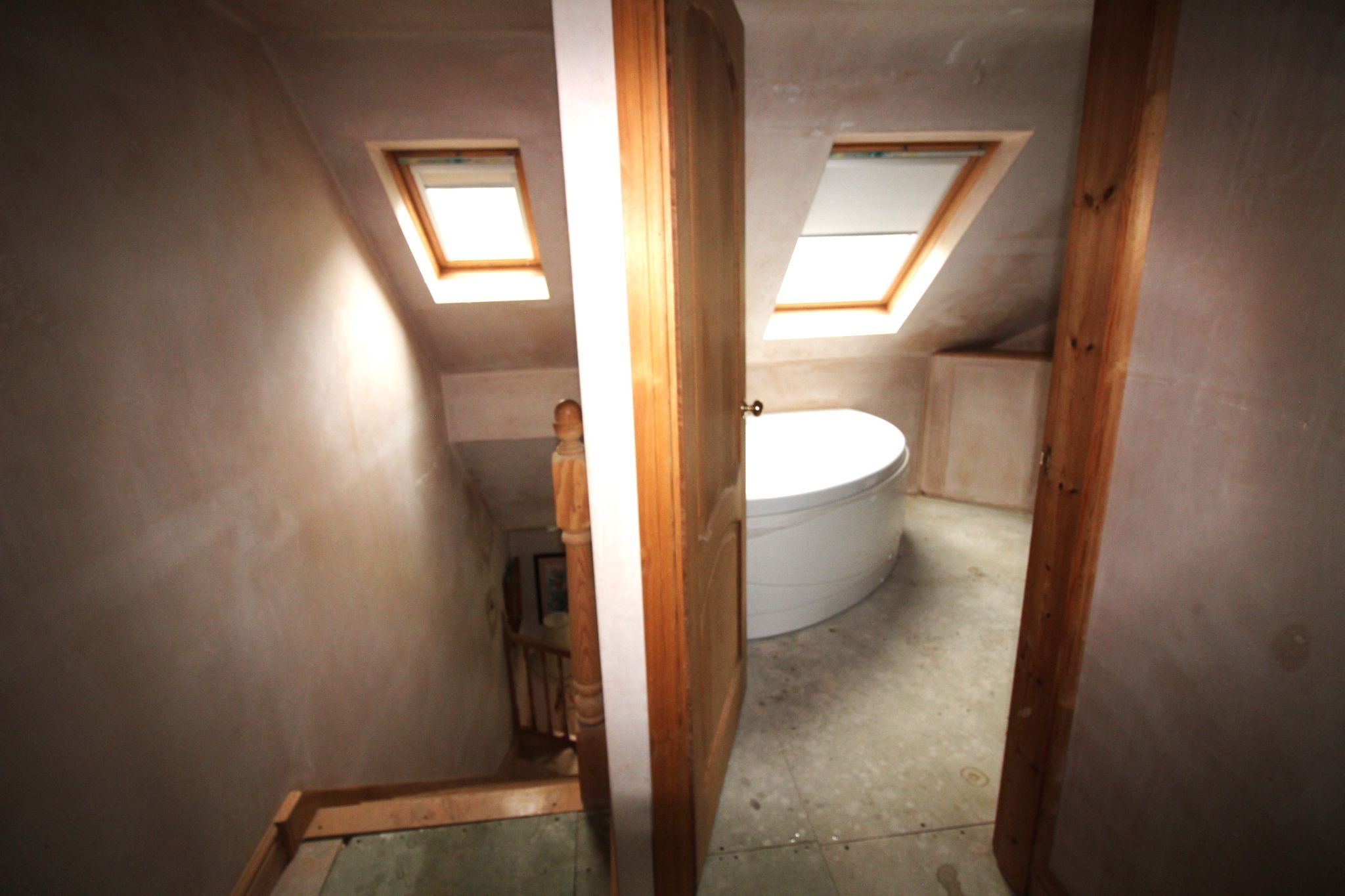 4 bedroom semi-detached bungalow SSTC in Solihull - Photograph 10.