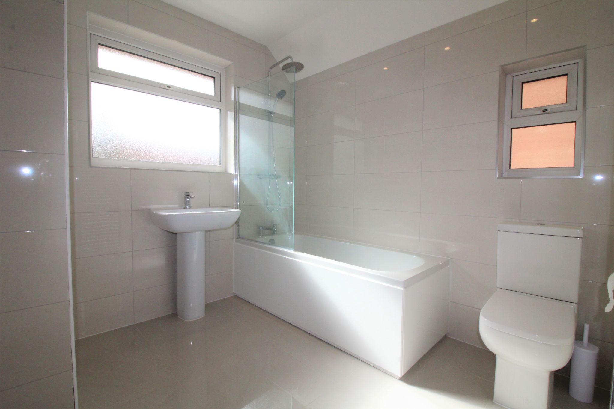 3 bedroom semi-detached house To Let in Birmingham - Photograph 10.