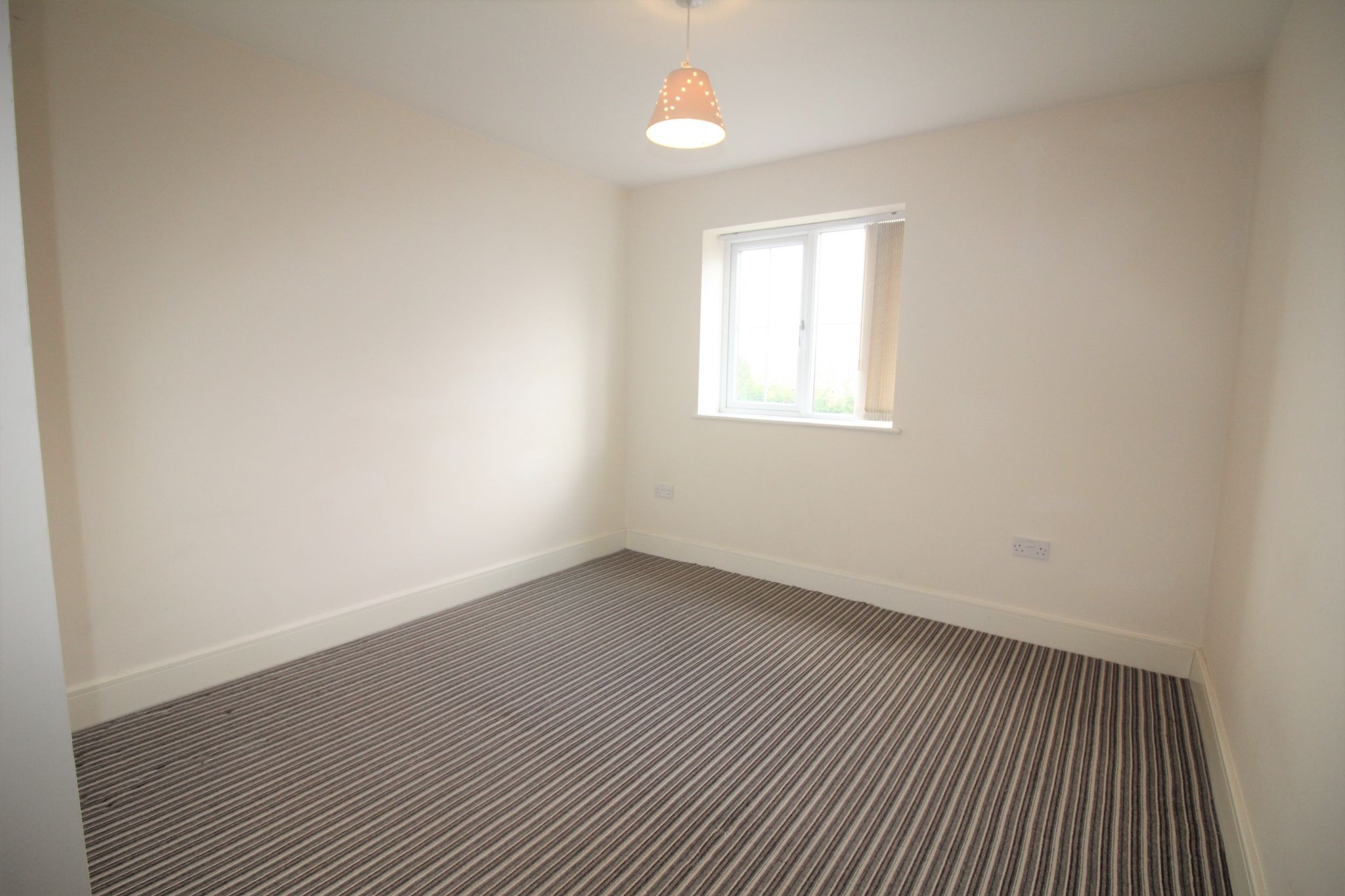 2 bedroom apartment flat/apartment Let Agreed in Birmingham - Photograph 4.