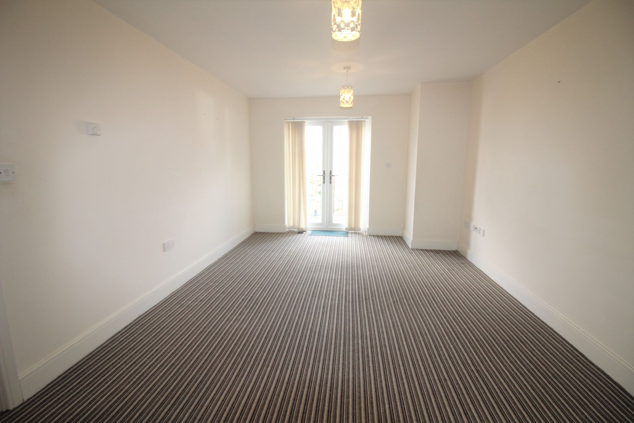 2 bedroom apartment flat/apartment Let Agreed in Birmingham - Photograph 2.