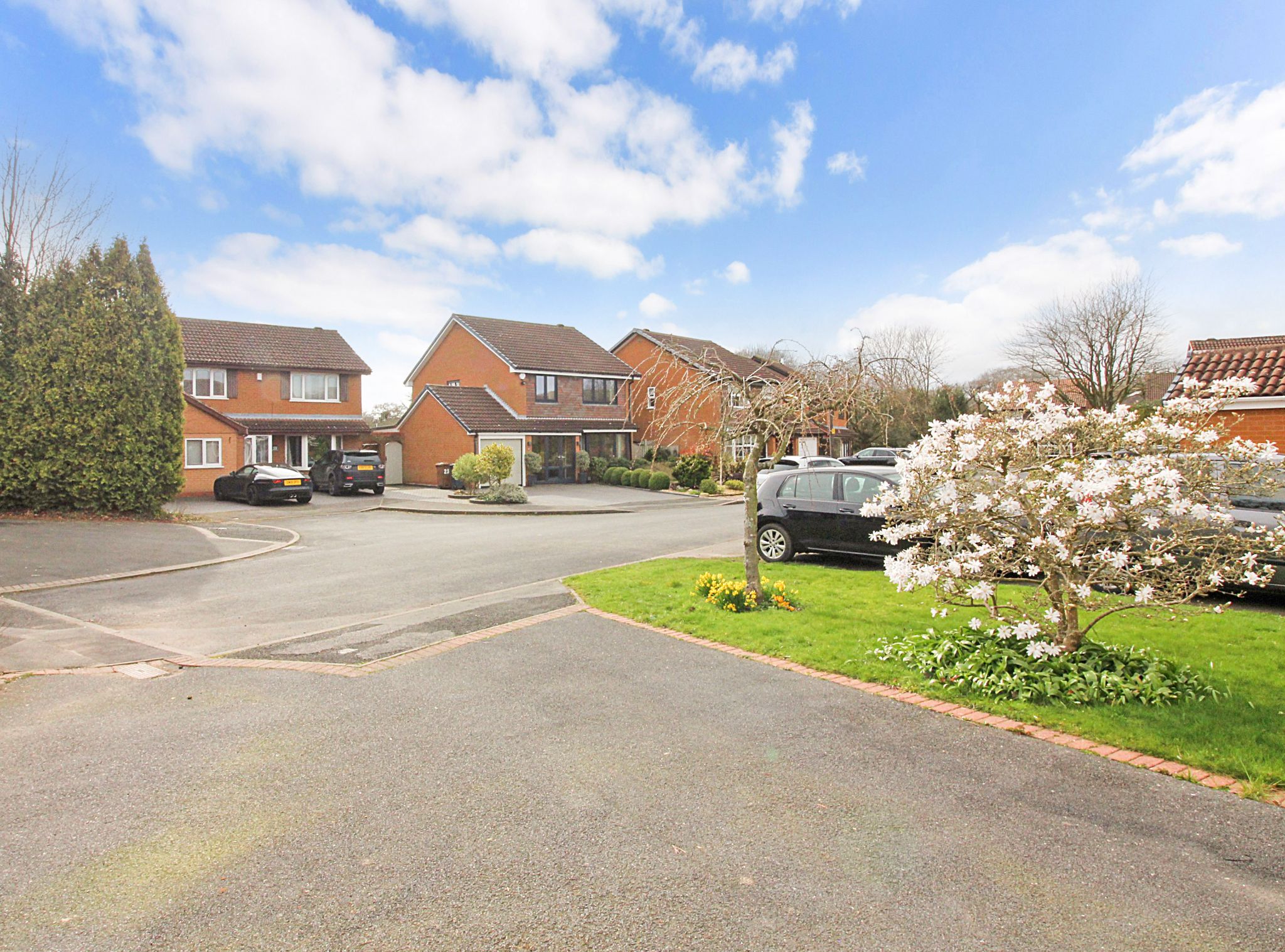 4 bedroom detached house SSTC in Solihull - Photograph 17.