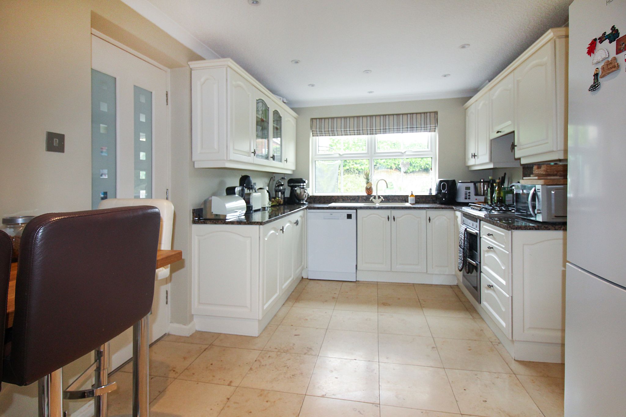 4 bedroom detached house SSTC in Solihull - Photograph 4.