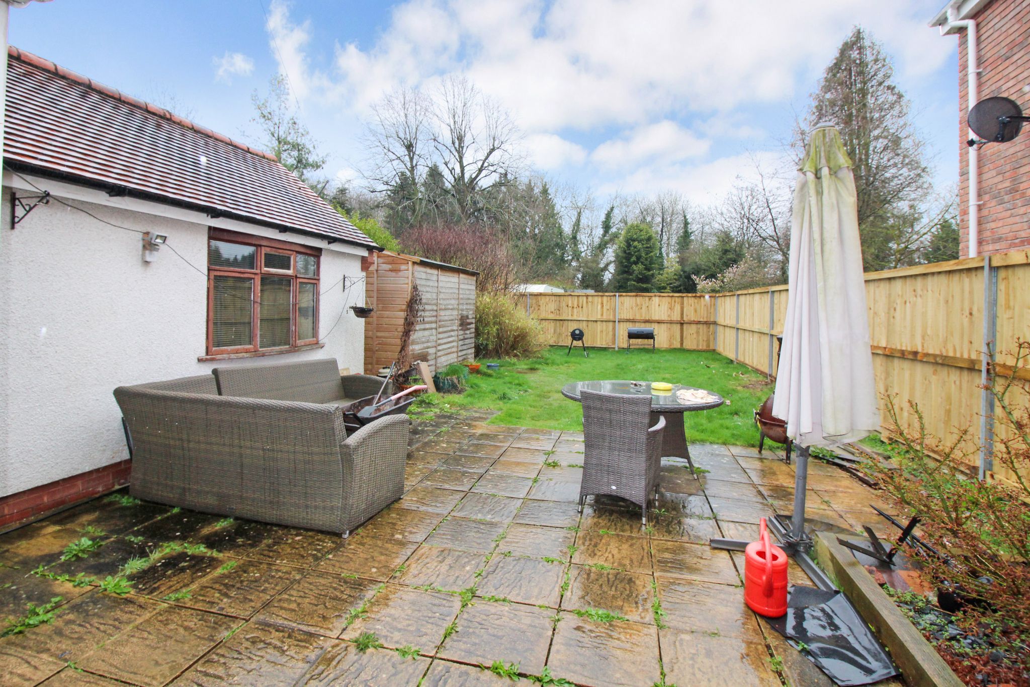 4 bedroom semi-detached house SSTC in Solihull - Photograph 10.