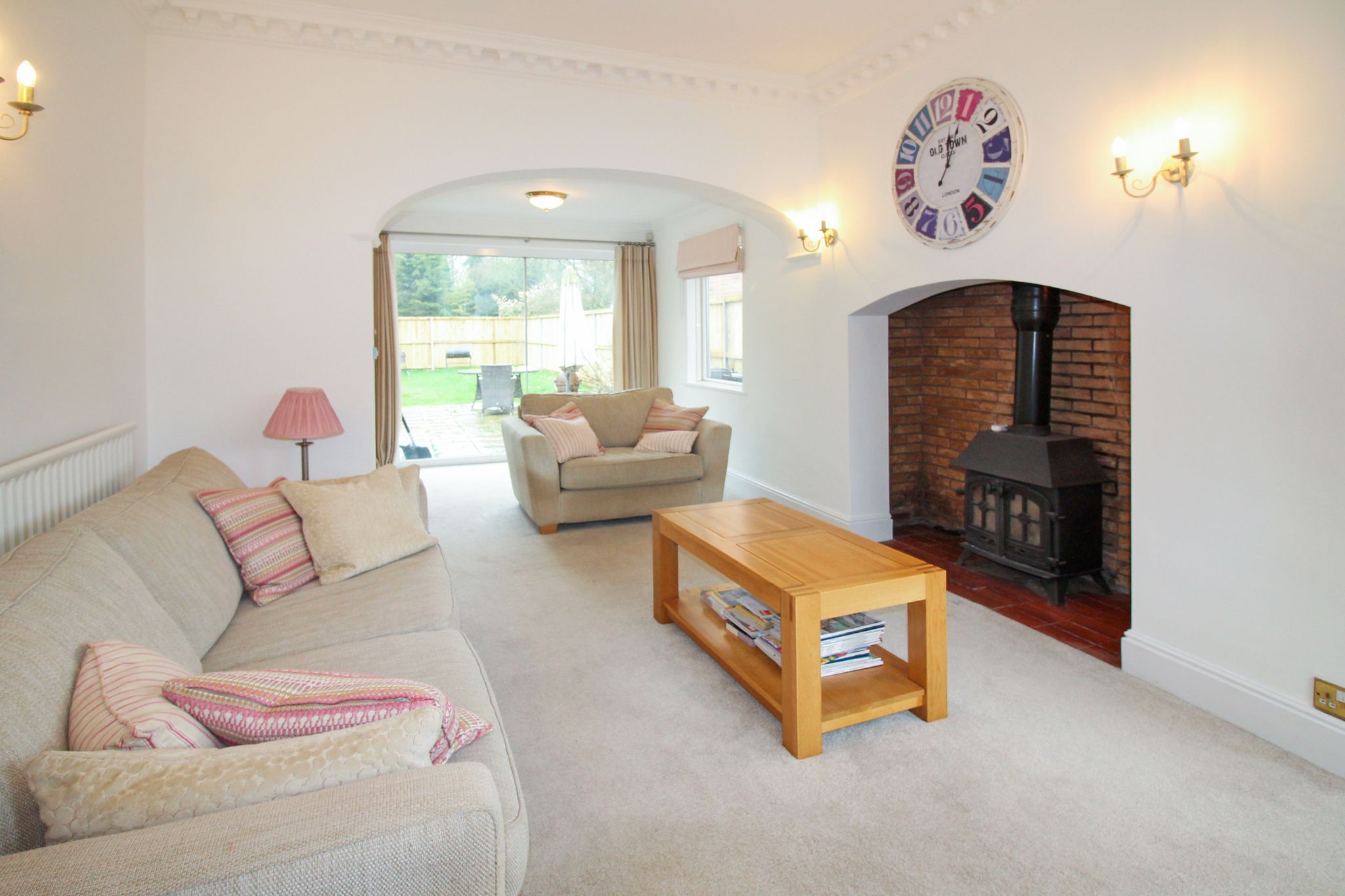 4 bedroom semi-detached house SSTC in Solihull - Photograph 3.