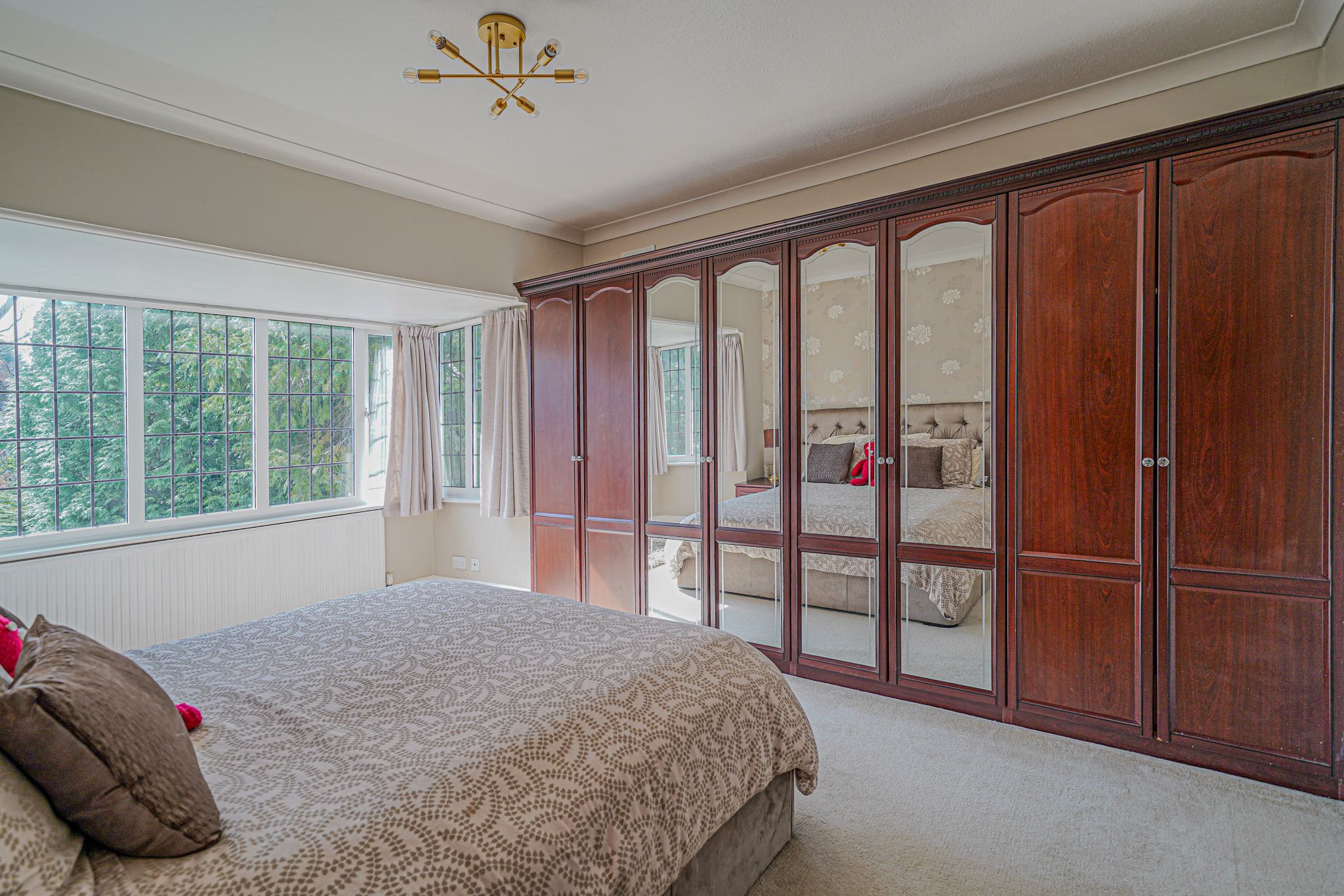 4 bedroom detached house SSTC in Solihull - Photograph 16.